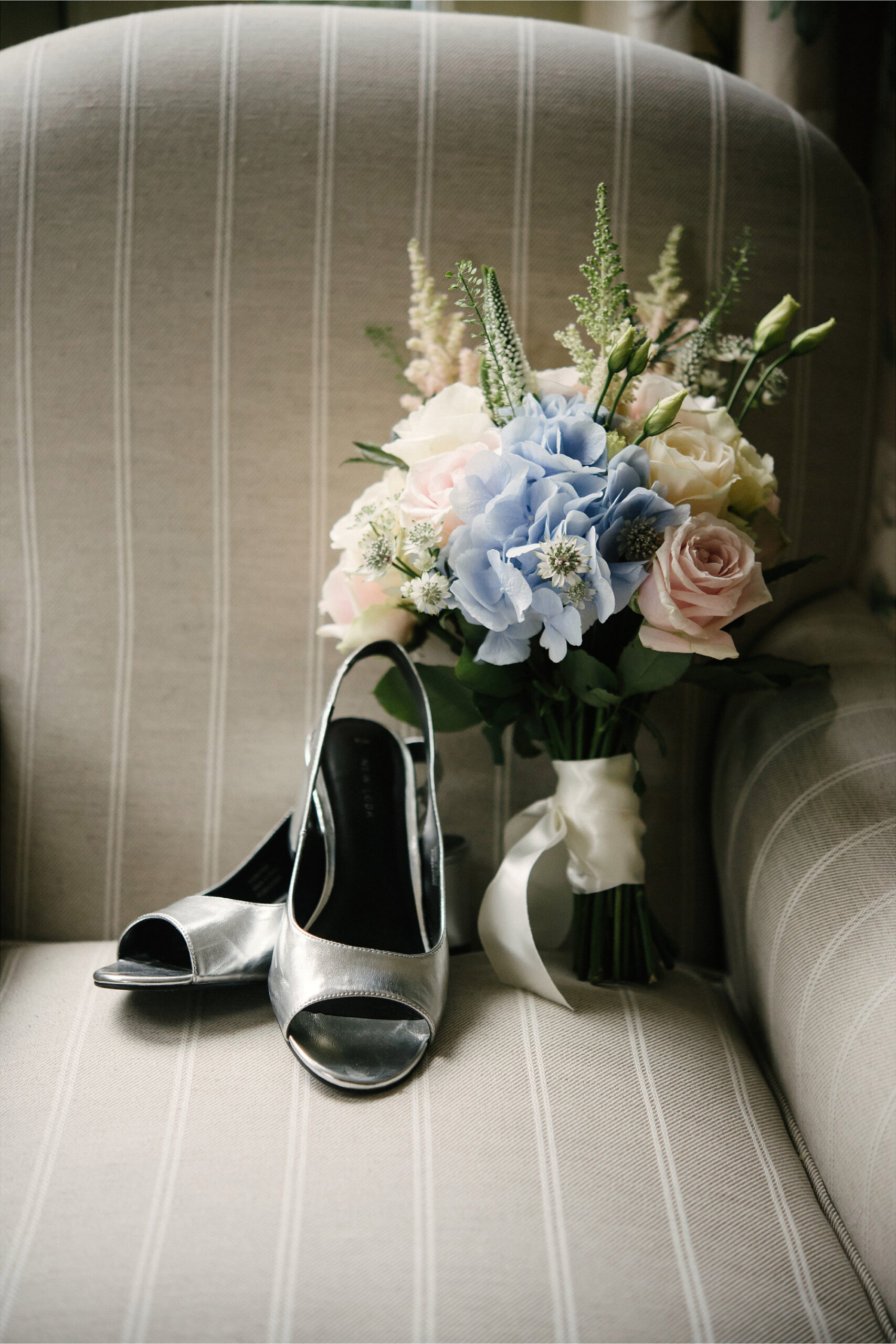 Gabrielle_Liam_Classic-English-Summer-Wedding_Lily-Sawyer-Photography_SBS_006