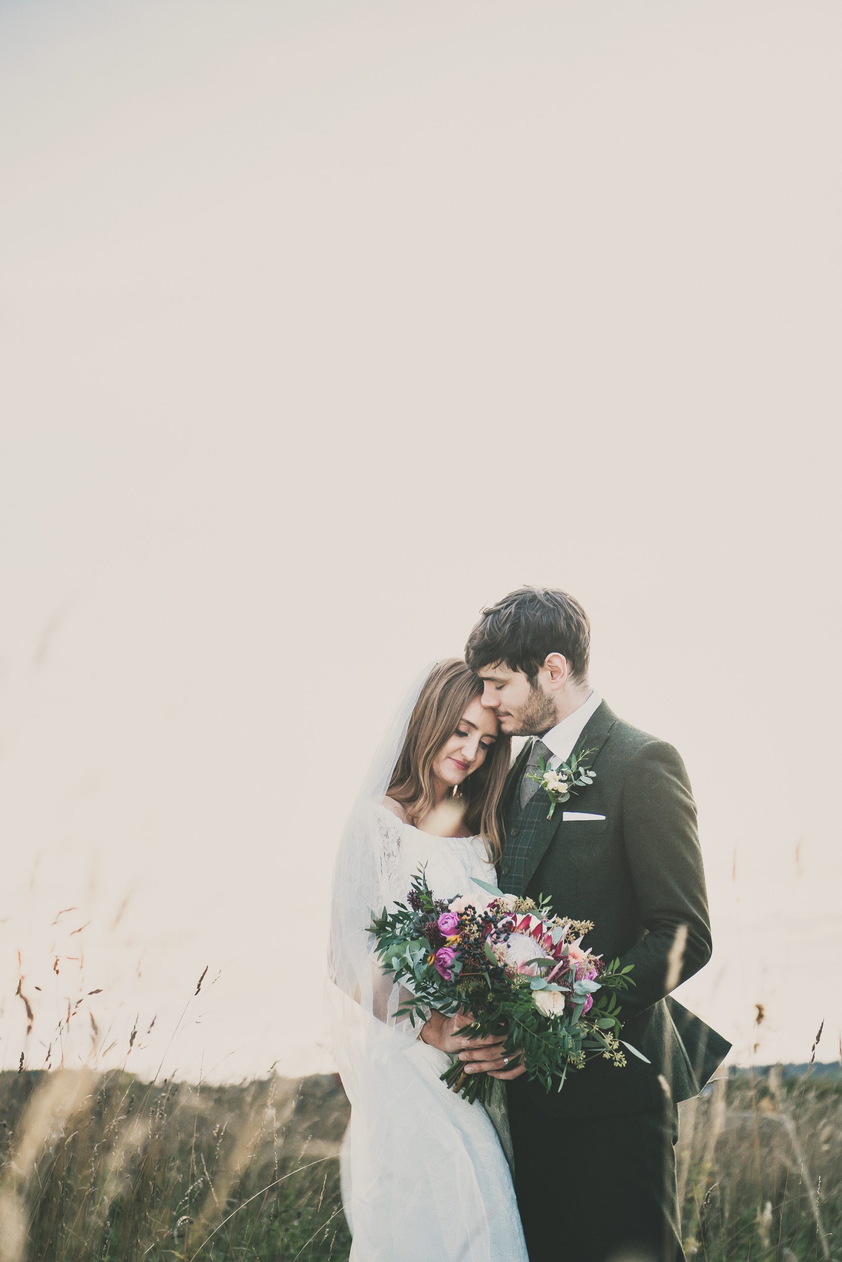 Gemma Tommy Rustic Romantic Wedding Teri V Photography SBS 041 scaled