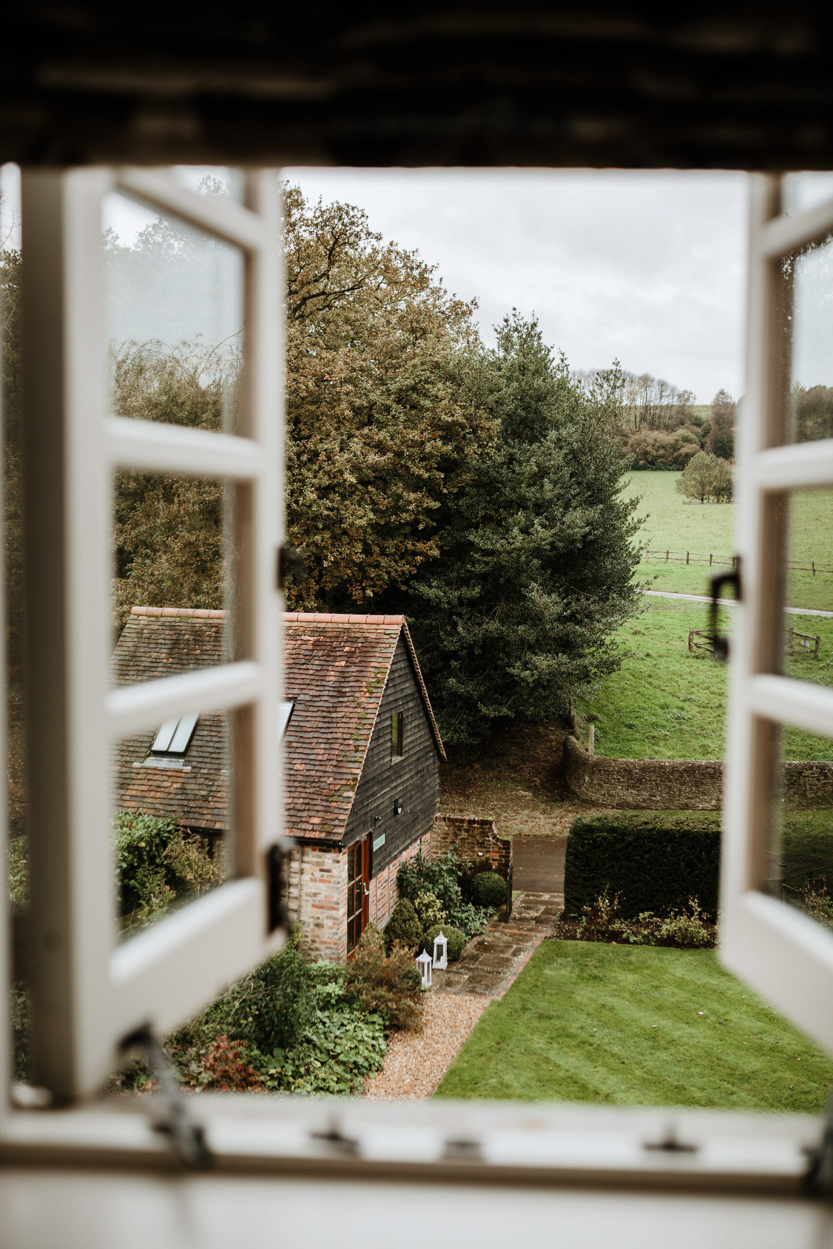 Harriet_Matt_Romantic-Country-Wedding_Green-Antlers-Photography_SBS_008