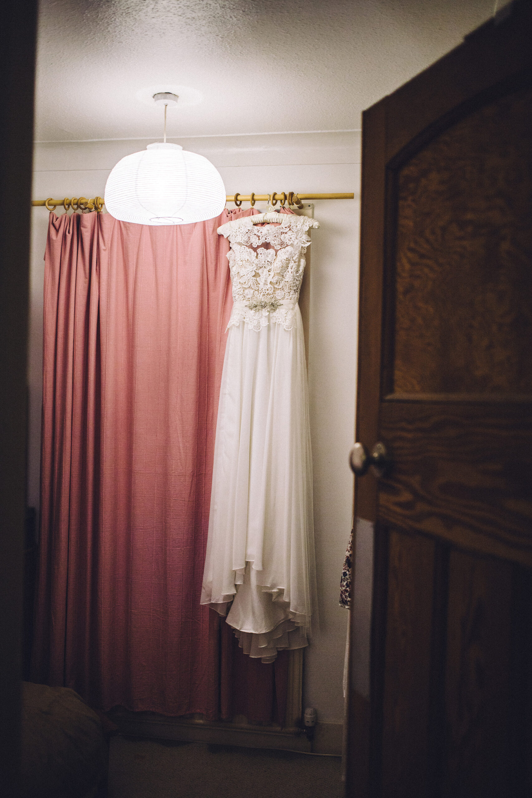 Helen_Jamie_DIY-Rustic-Wedding_Eilidh-Sutherland-Photography_SBS_001