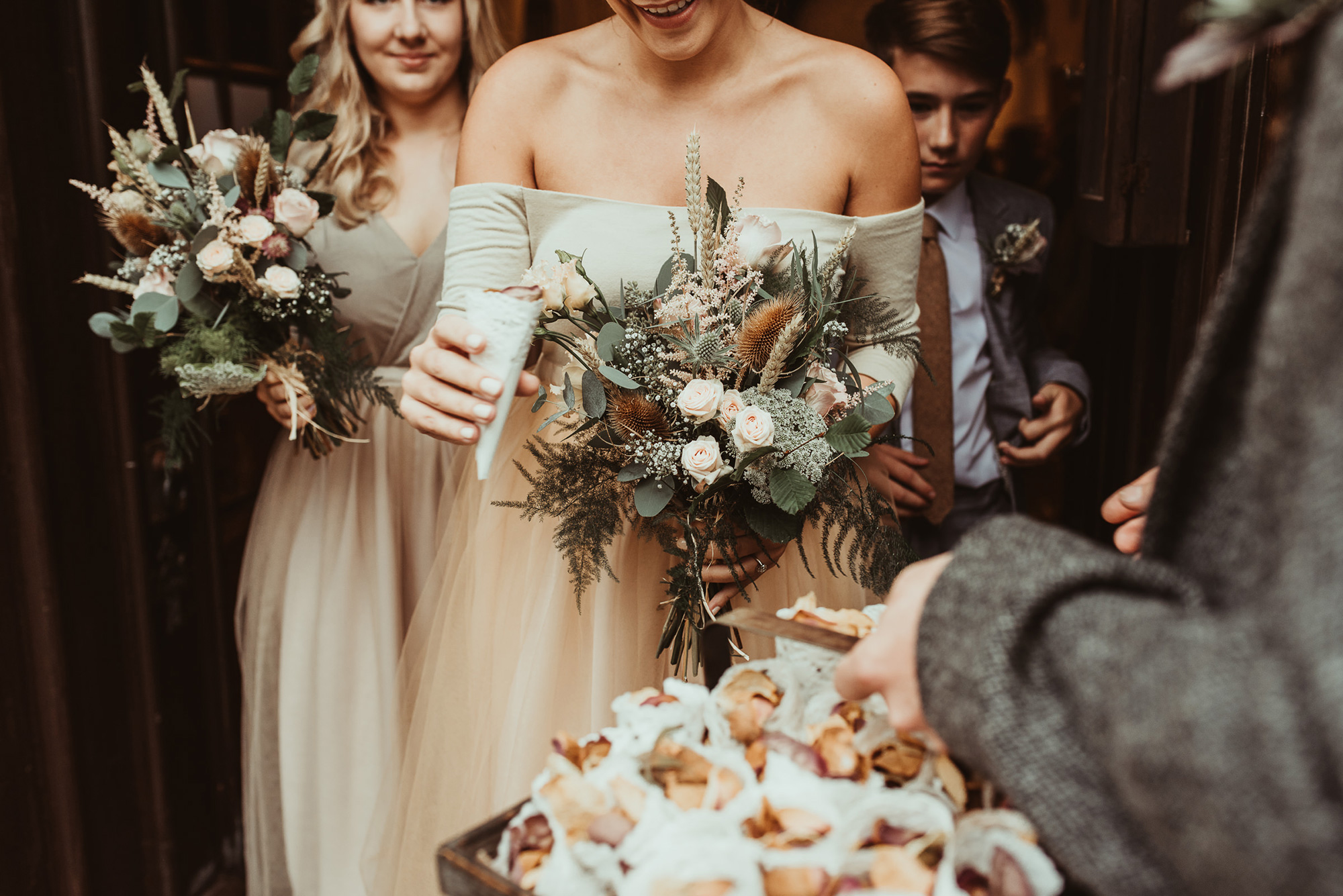 Holly_Luke_Rustic-Vintage-Wedding_016