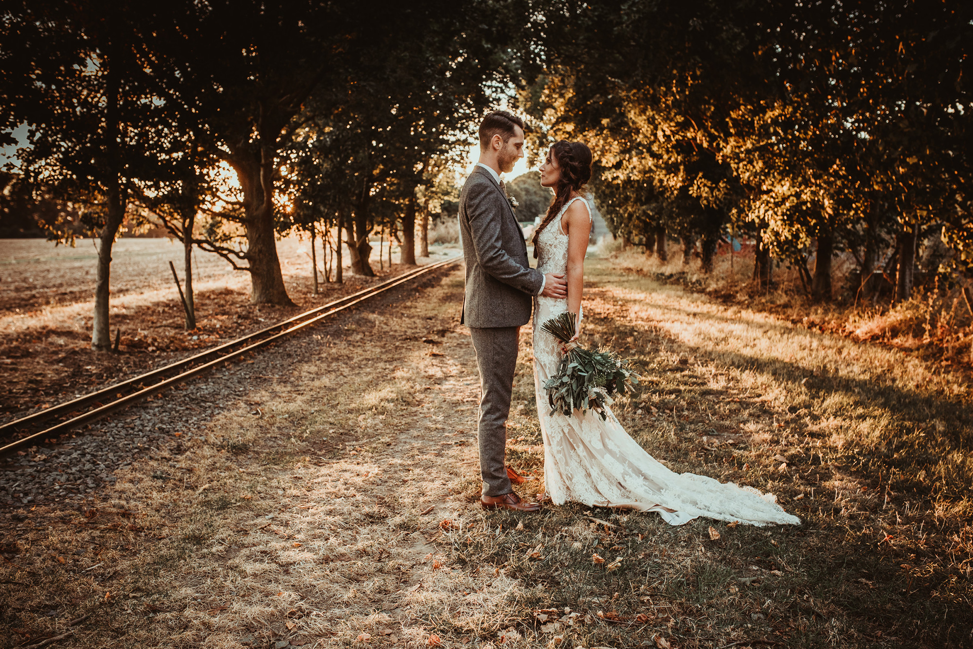 Holly_Luke_Rustic-Vintage-Wedding_026