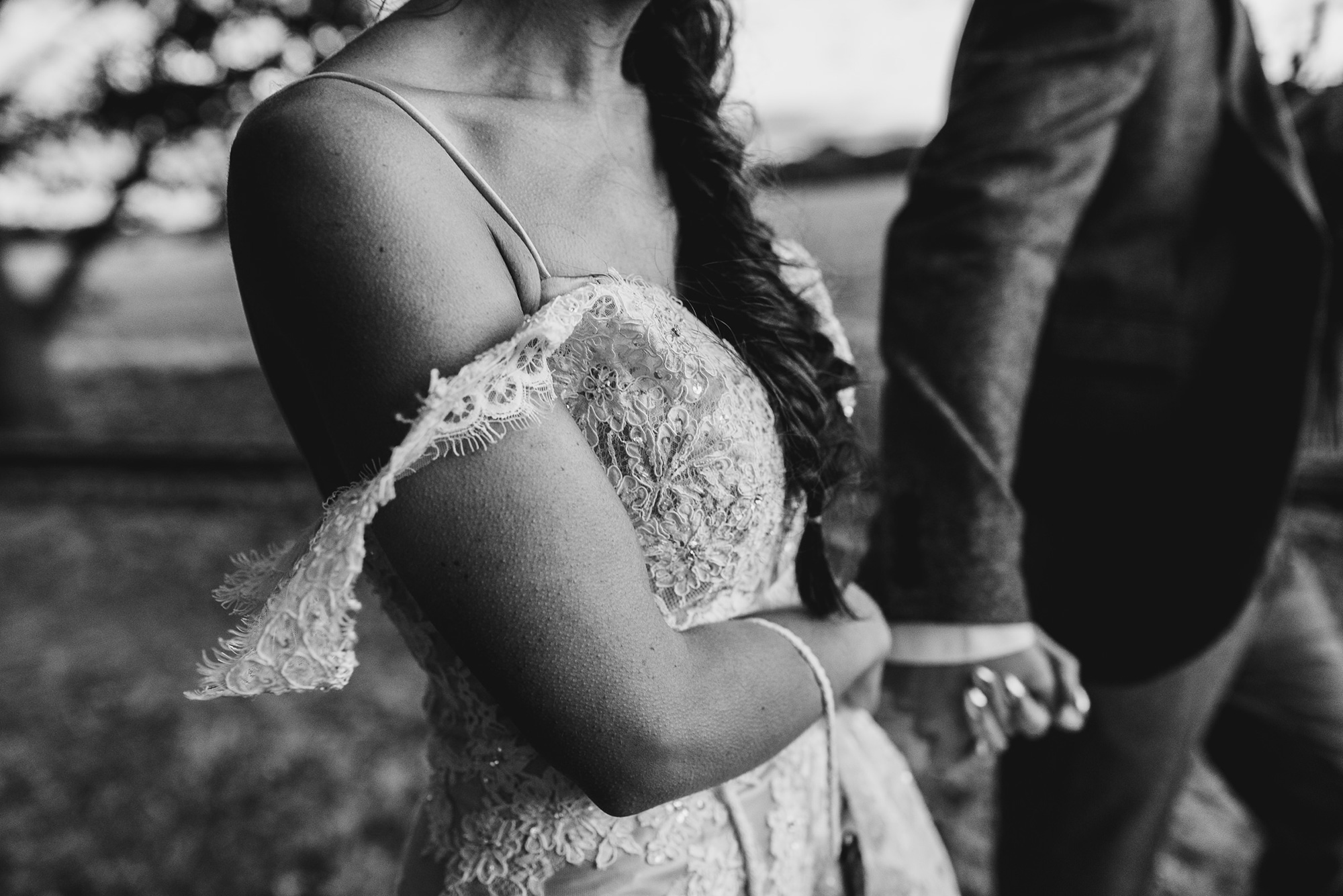 Holly_Luke_Rustic-Vintage-Wedding_033