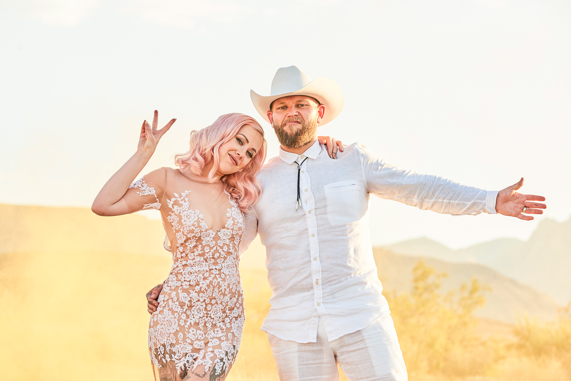 Imogen_Steve_Vintage-Desert-Rock-Roll-Wedding_Rose-Images_032