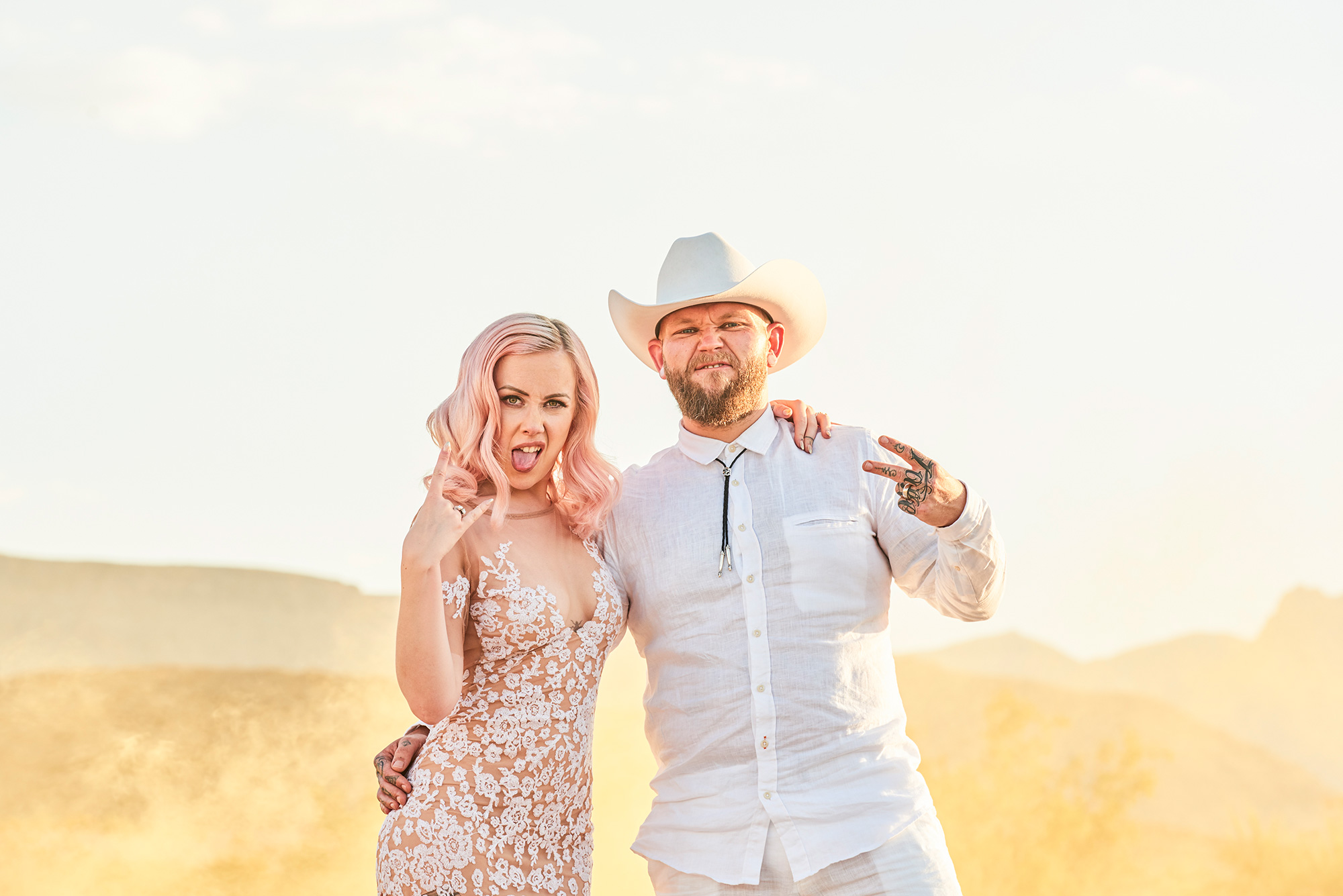 Imogen_Steve_Vintage-Desert-Rock-Roll-Wedding_Rose-Images_033