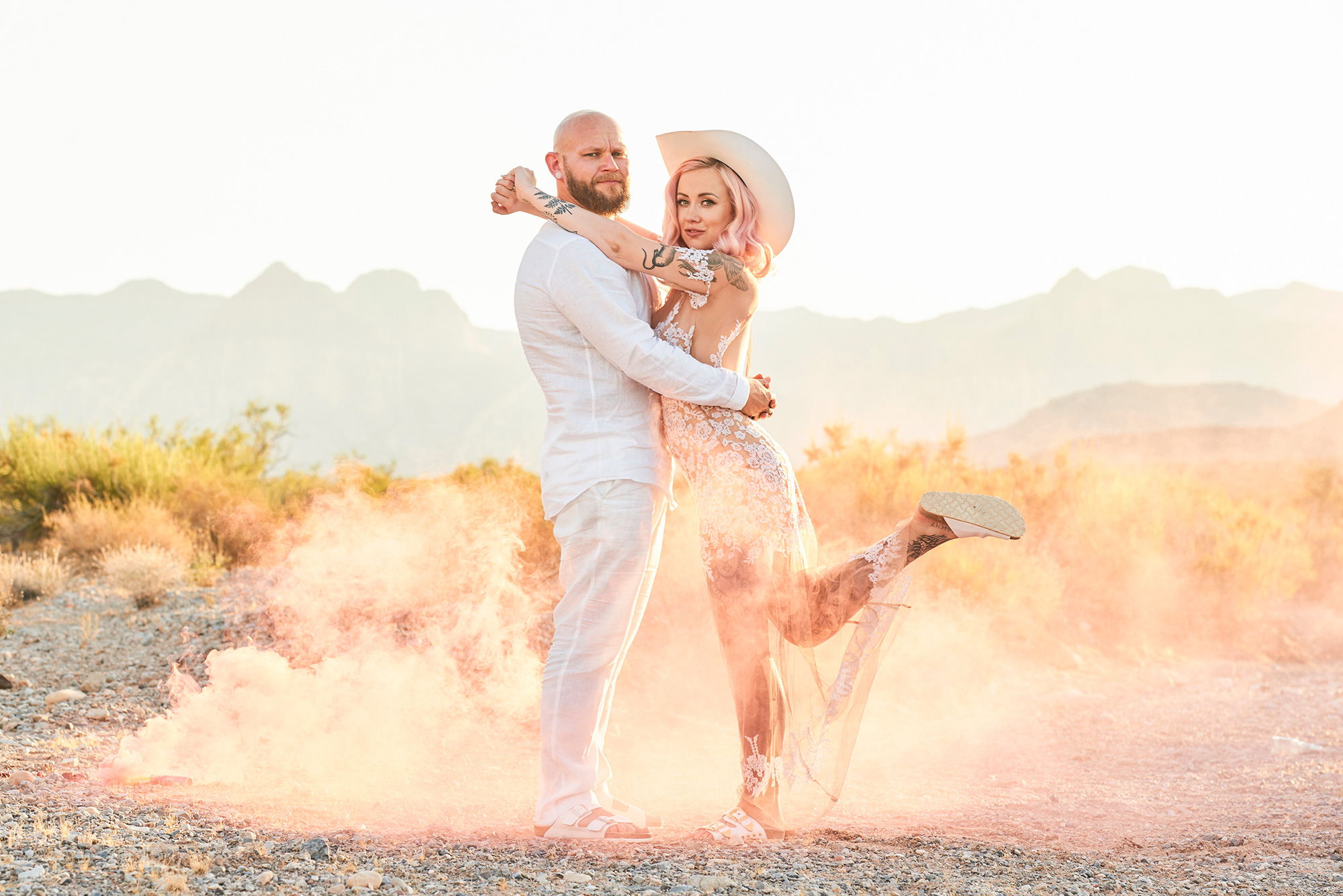 Imogen_Steve_Vintage-Desert-Rock-Roll-Wedding_Rose-Images_034