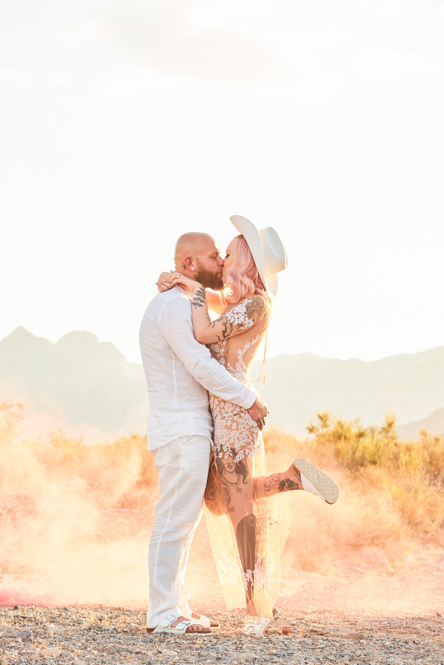 Imogen_Steve_Vintage-Desert-Rock-Roll-Wedding_Rose-Images_035