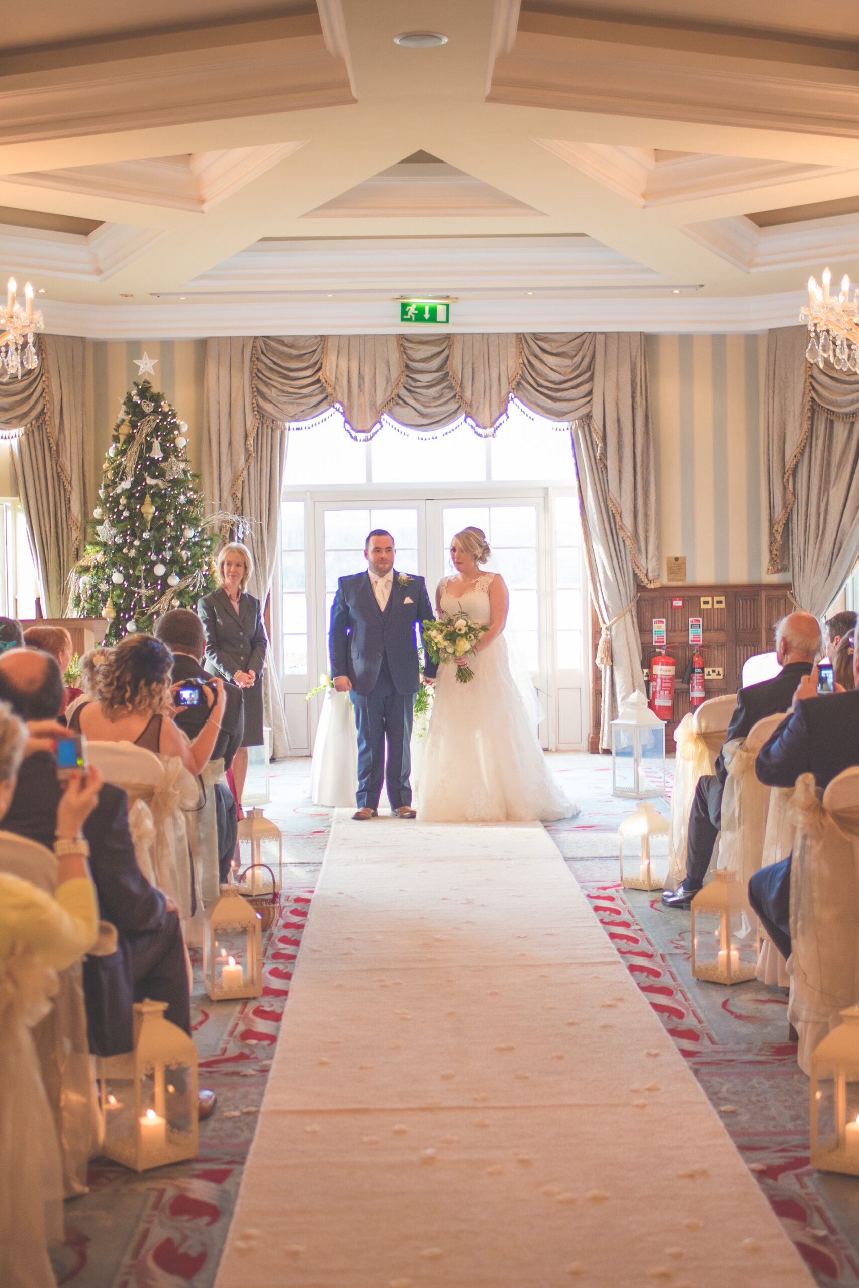 Jamine-James_Caroline-Smyth-Photography_Christmas-Wedding_027a