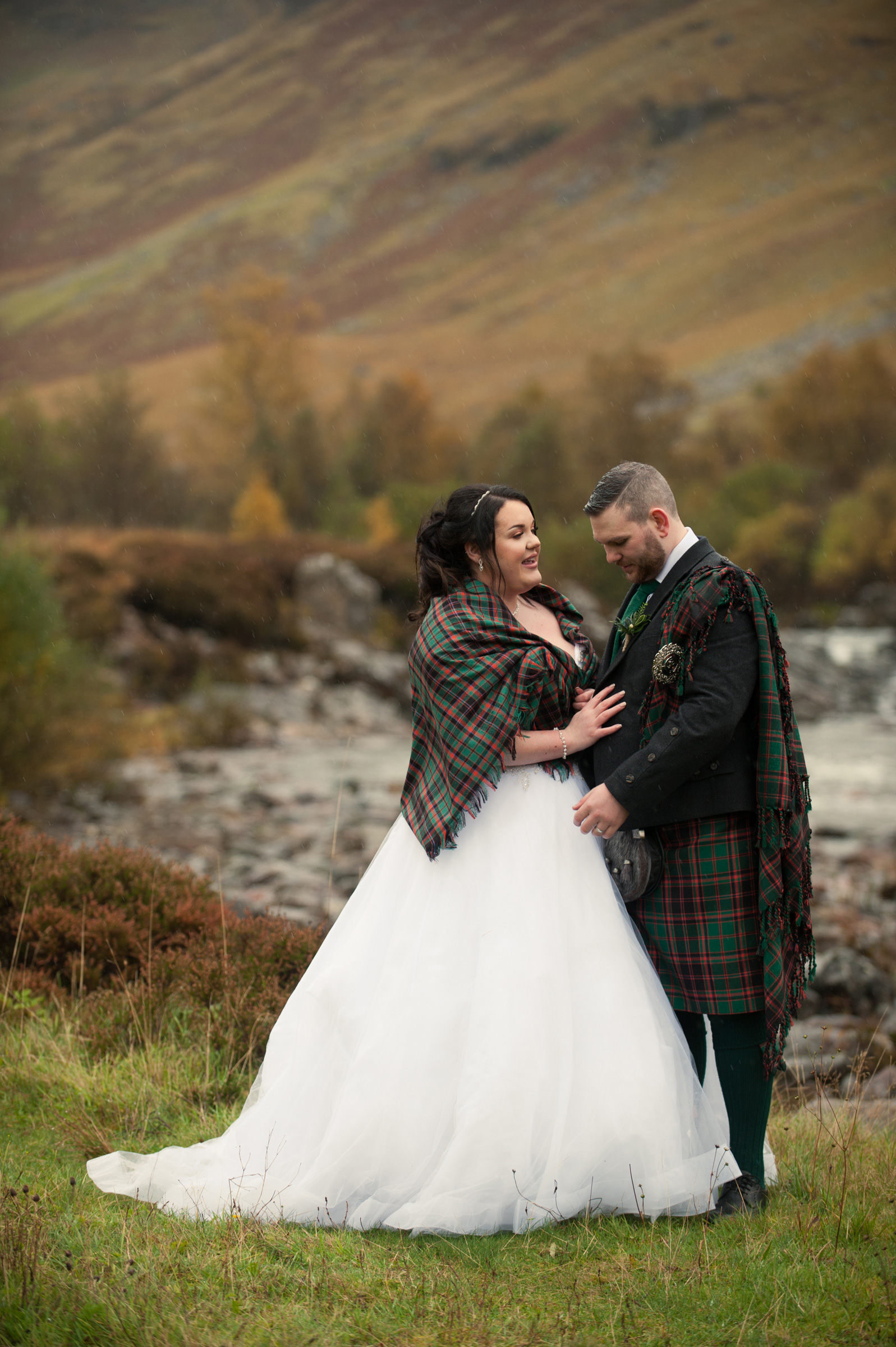 Karlie James Traditional Highland Scottish Wedding Margaret Soraya Photography 024