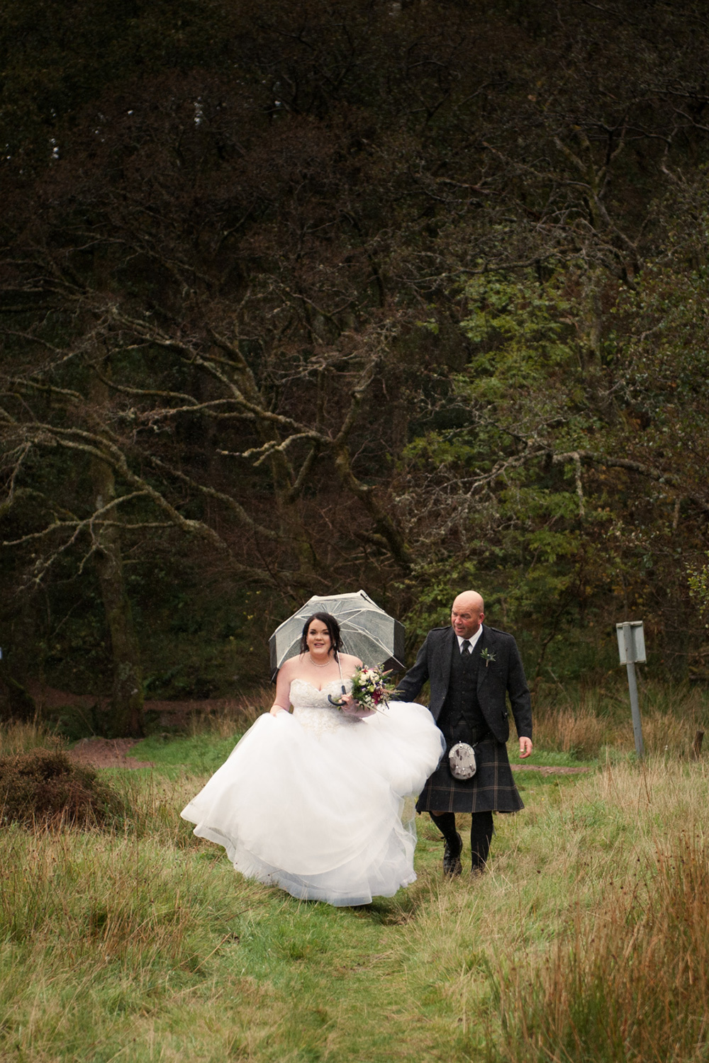 Karlie James Traditional Highland Scottish Wedding Margaret Soraya Photography SBS 004