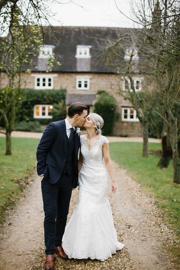 Kristina Nick Rustic Barn Wedding Chris Barber Photography SBS 037