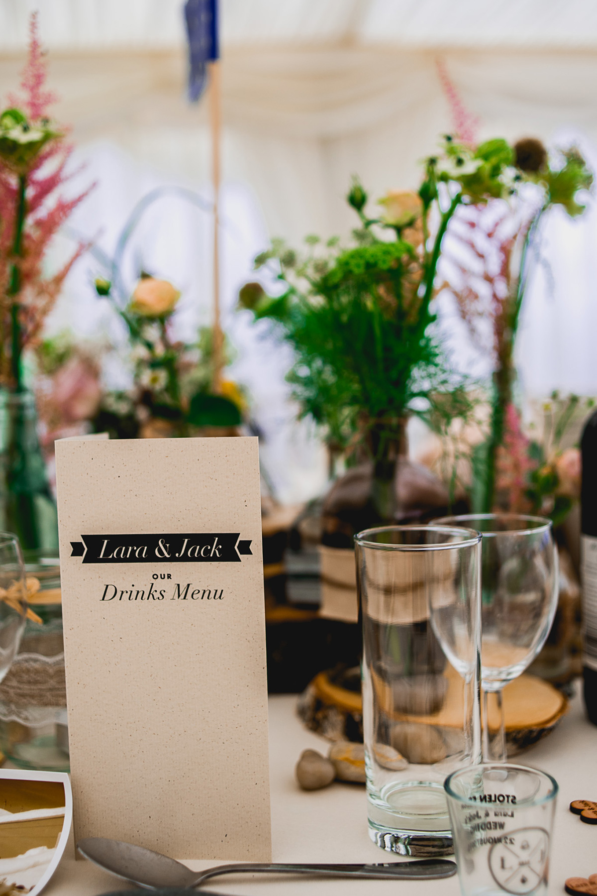 Lara_Jack_Rustic-Vintage-Wedding_SBS_015