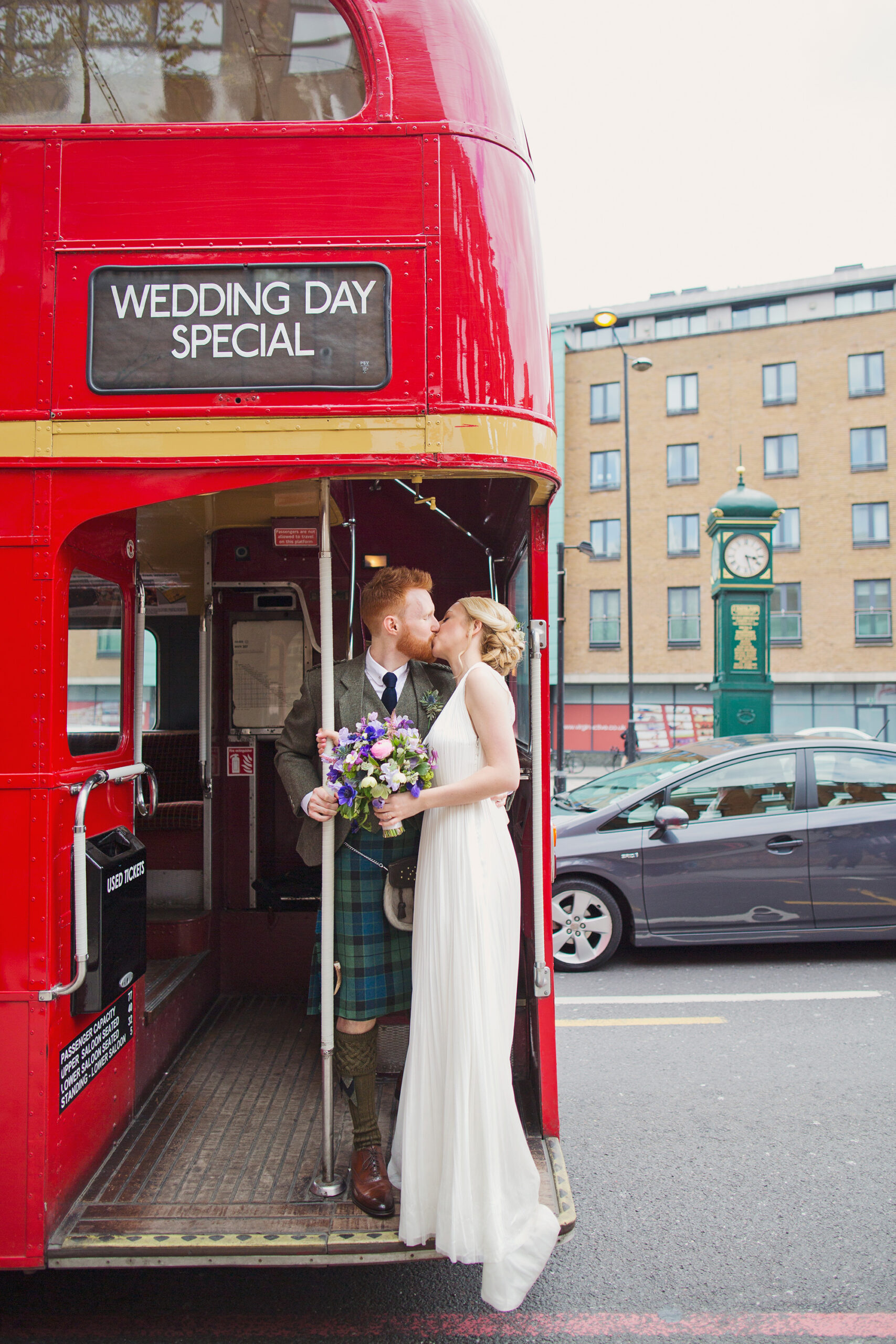 Laura_Adie_Glasgow-Meets-London-Wedding_023