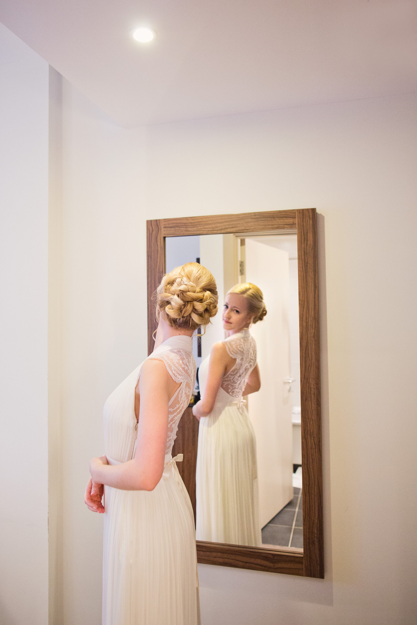 Laura_Adie_Glasgow-Meets-London-Wedding_SBS_001