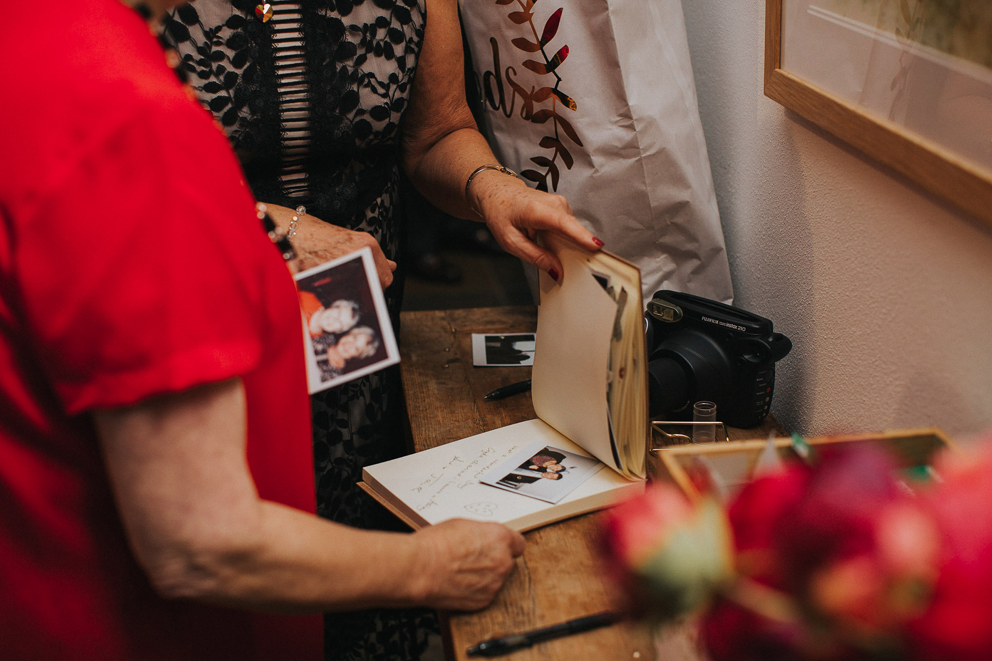 Laura_Ashley_Rustic-Chic-Wedding_Charlotte-Rawles-Photography_048