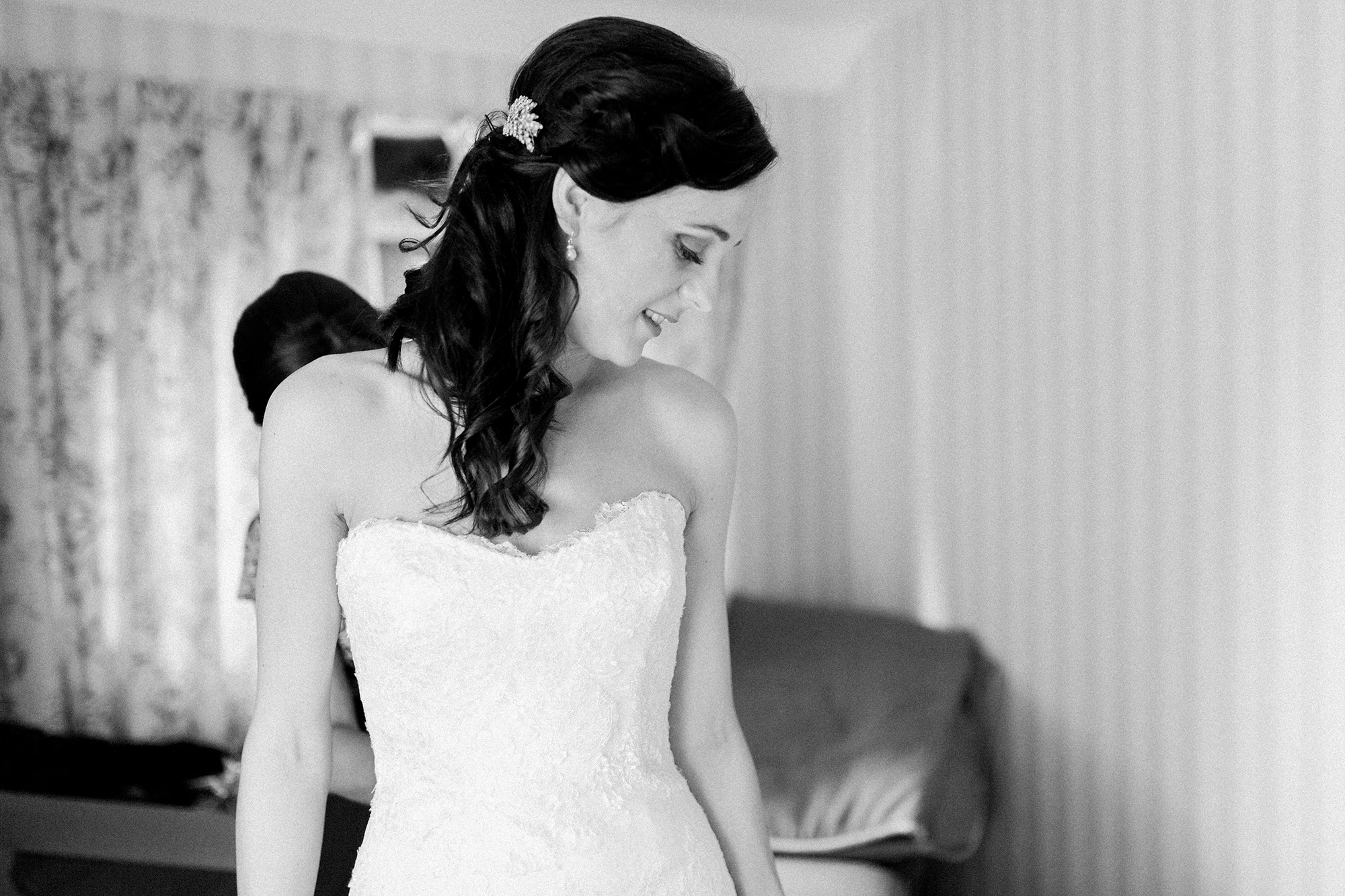 Laura_Tim_Classic-Rustic-Wedding_Arabella-Smith-Fine-Art-Weddings_006
