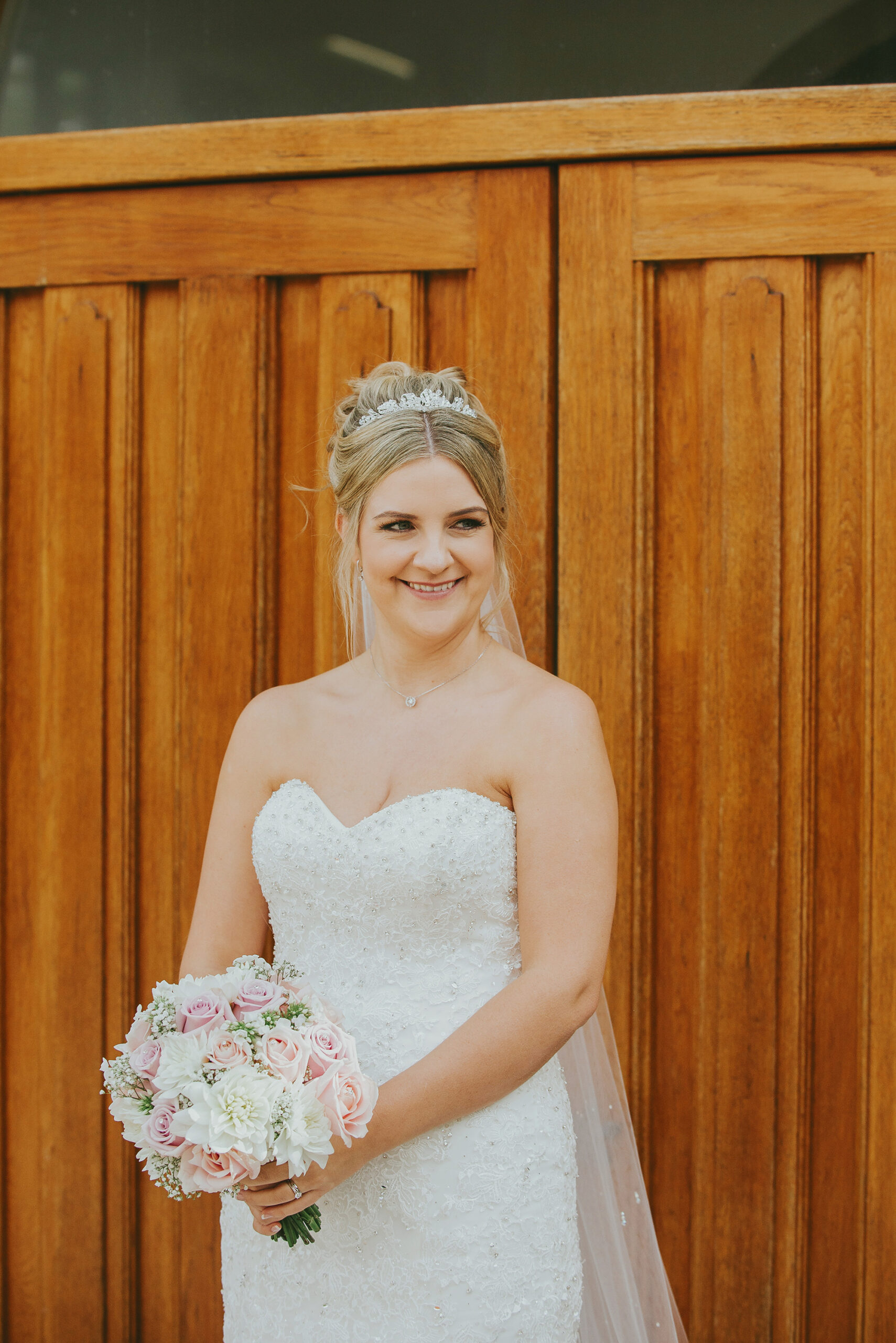 Lauren_Darren_Romantic-Traditional-Wedding_Samantha-Davis-Photography_025