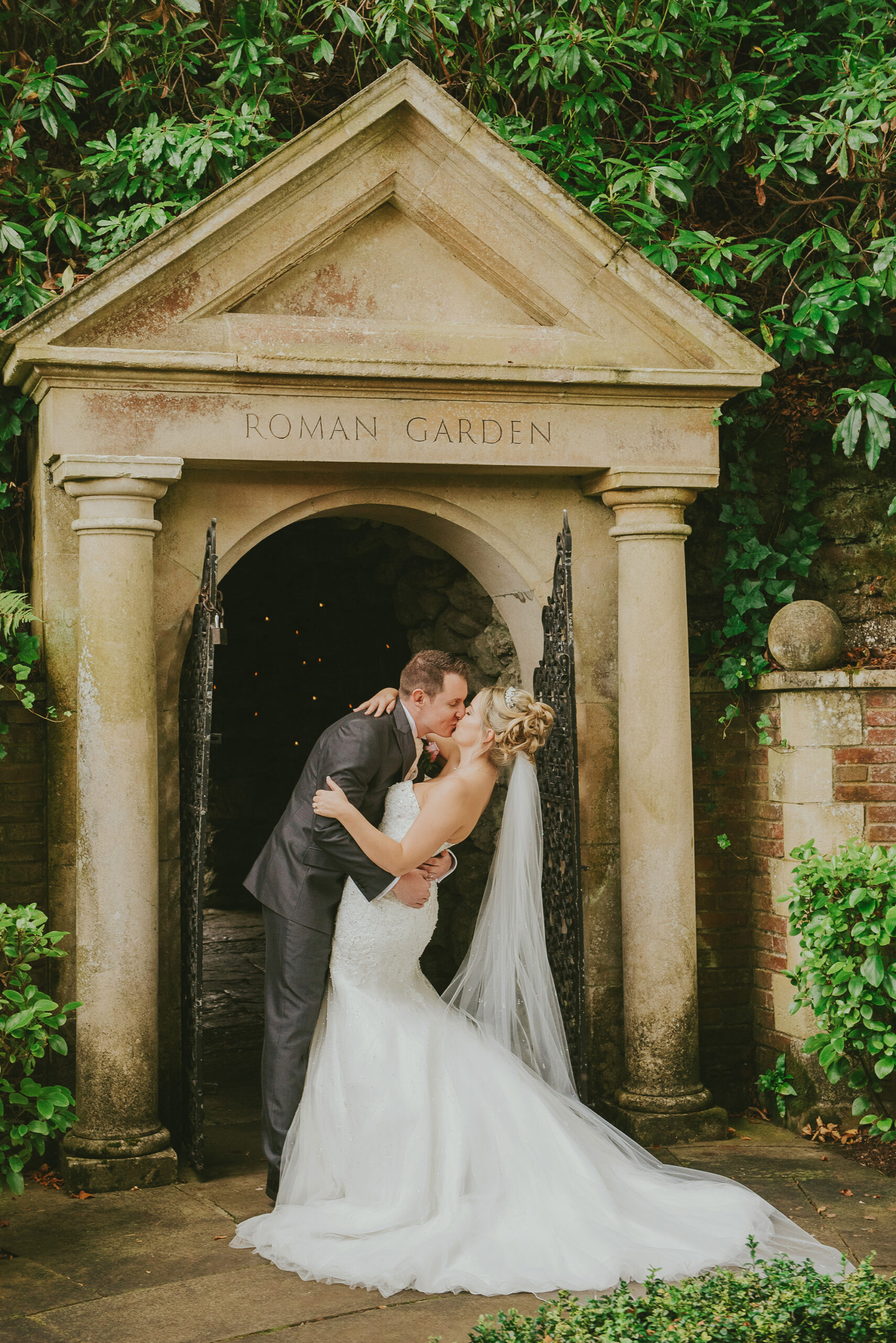 Lauren_Darren_Romantic-Traditional-Wedding_Samantha-Davis-Photography_036