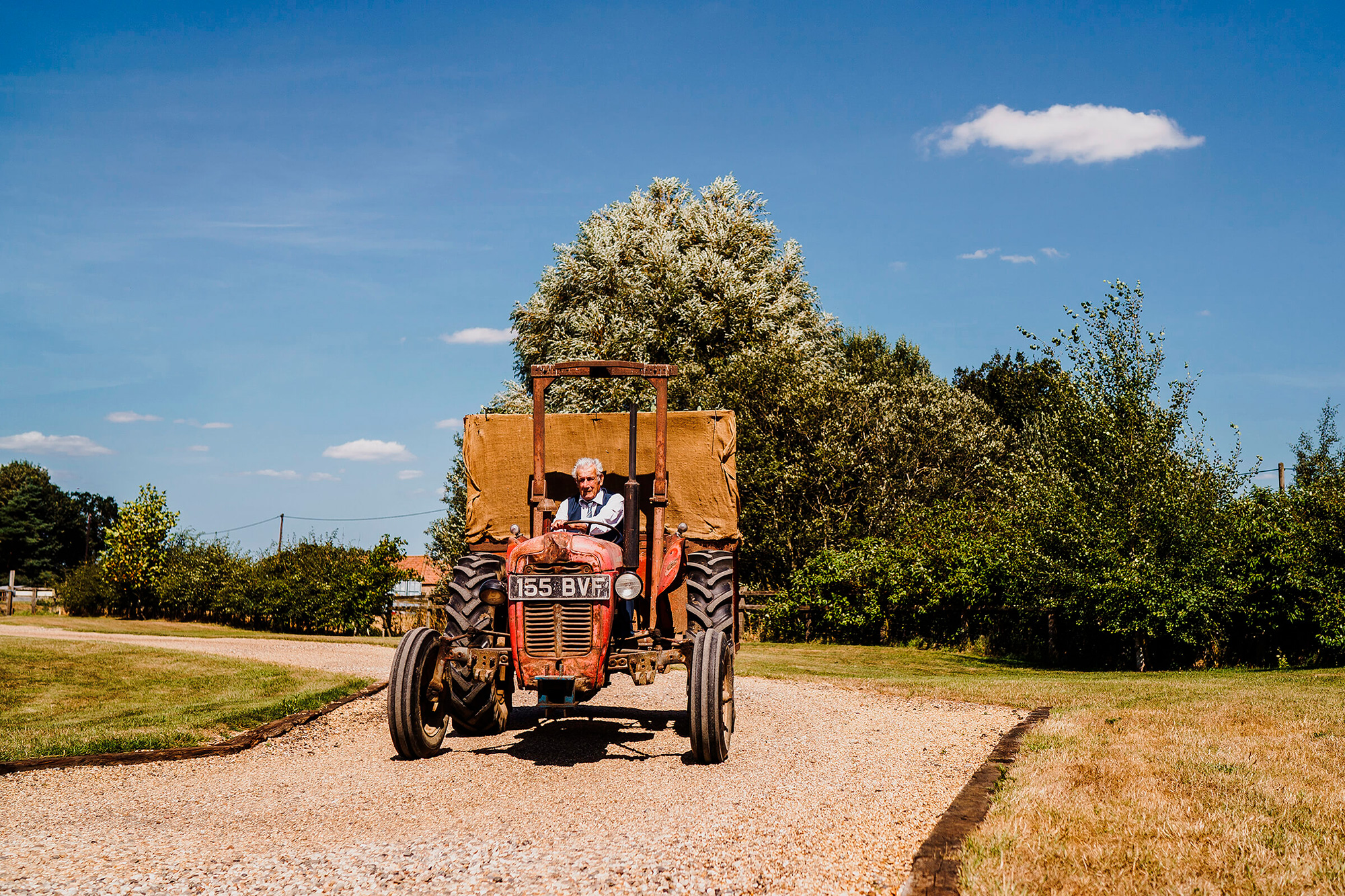 Lucy Simon Rustic Quirky Wedding Rob Dodsworth Photography 007