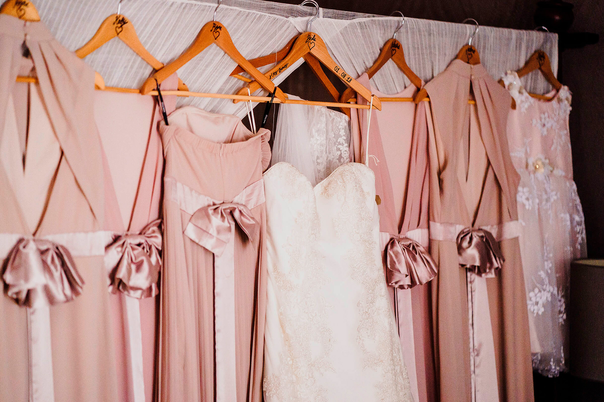 Lucy Simon Rustic Quirky Wedding Rob Dodsworth Photography 009