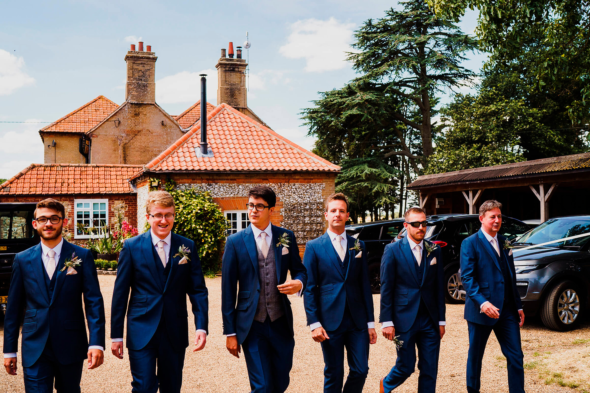 Lucy Simon Rustic Quirky Wedding Rob Dodsworth Photography 049