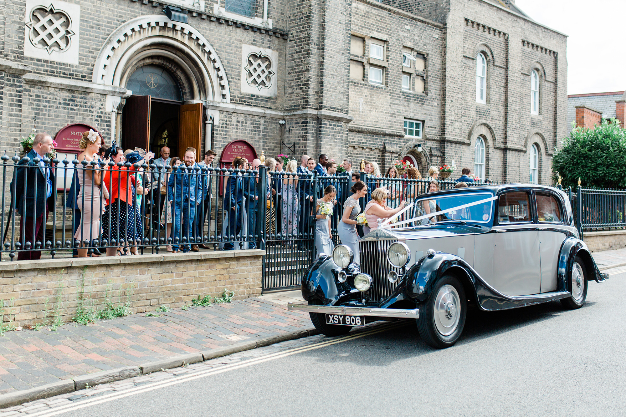 Lydia Rob Elegant Relaxed Wedding Gemma Giorgio Photography 021