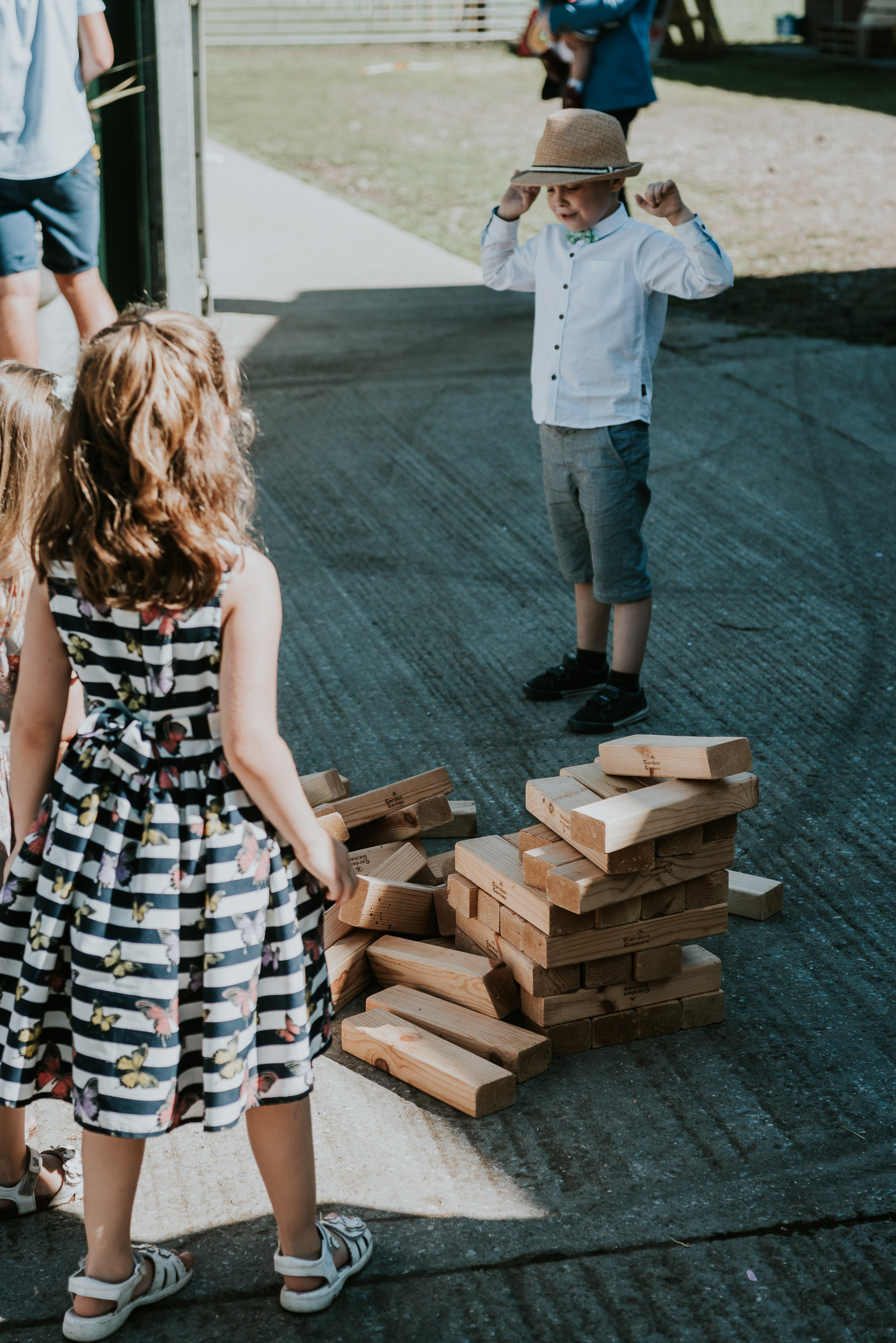 Natalie_Jim_Vintage-Farm-Wedding_028