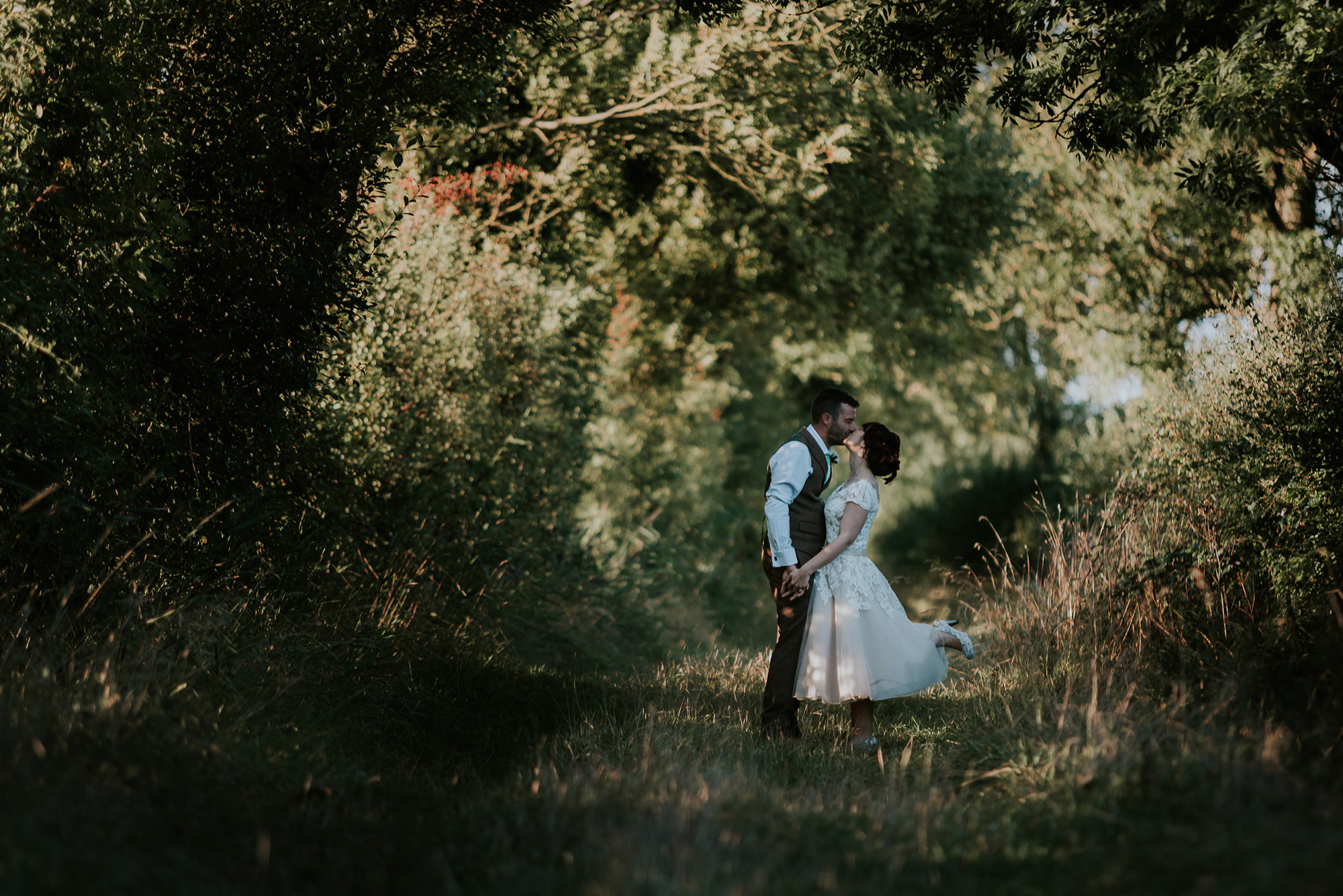 Natalie_Jim_Vintage-Farm-Wedding_039