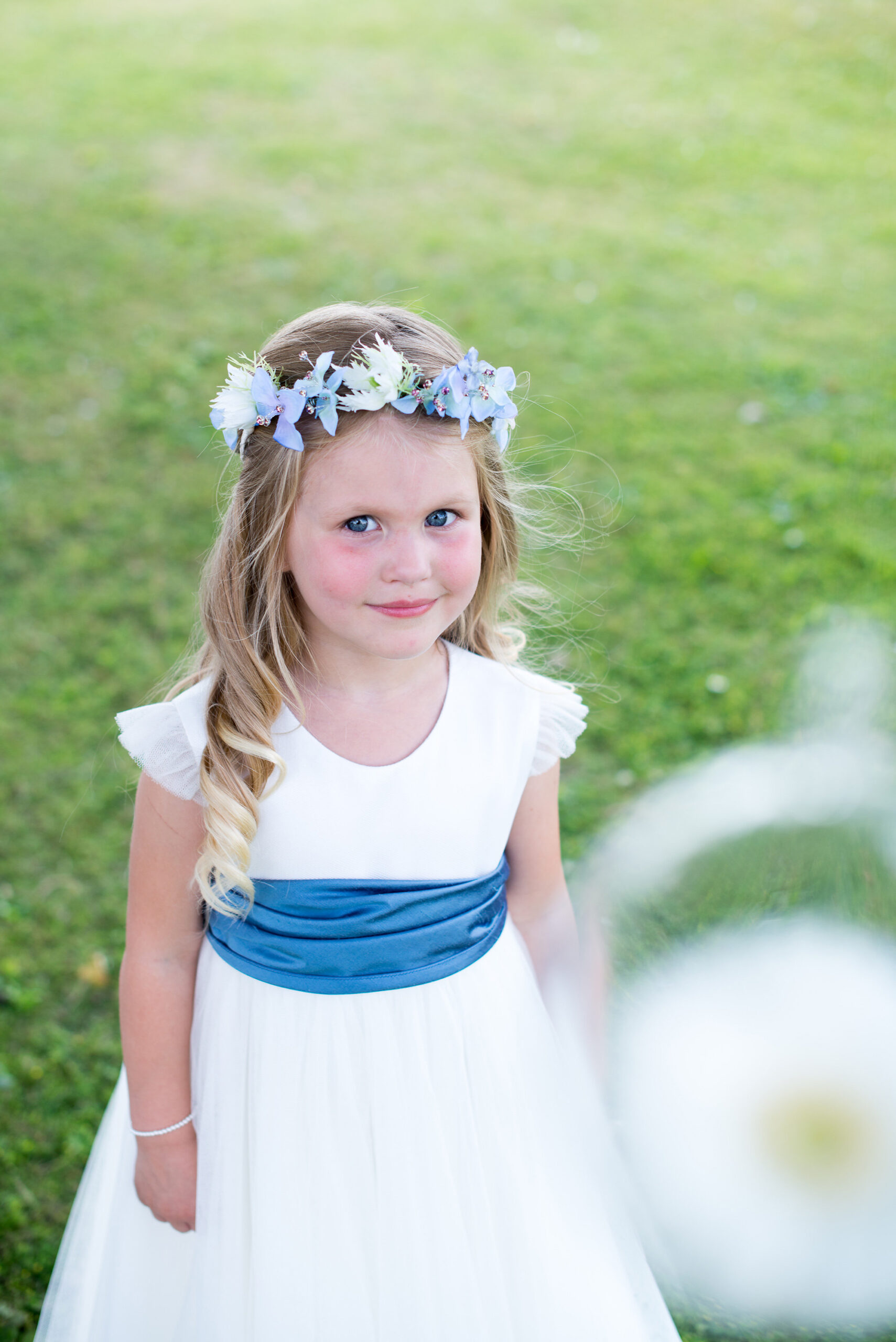 Notton_House_Photography_Blue_Silver-Styled-Shoot_013