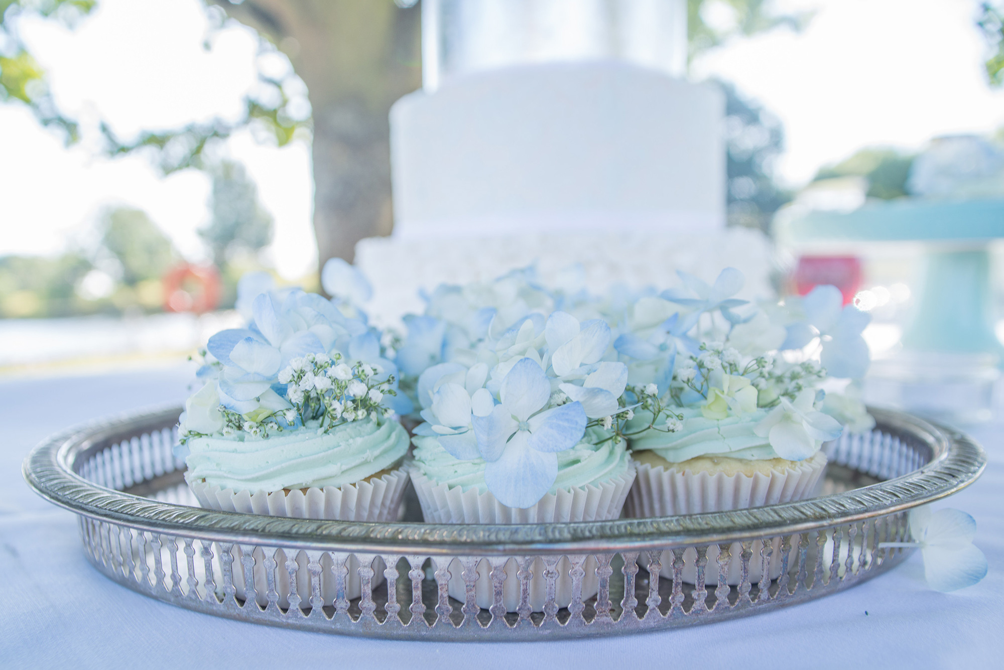 Notton_House_Photography_Blue_Silver-Styled-Shoot_036