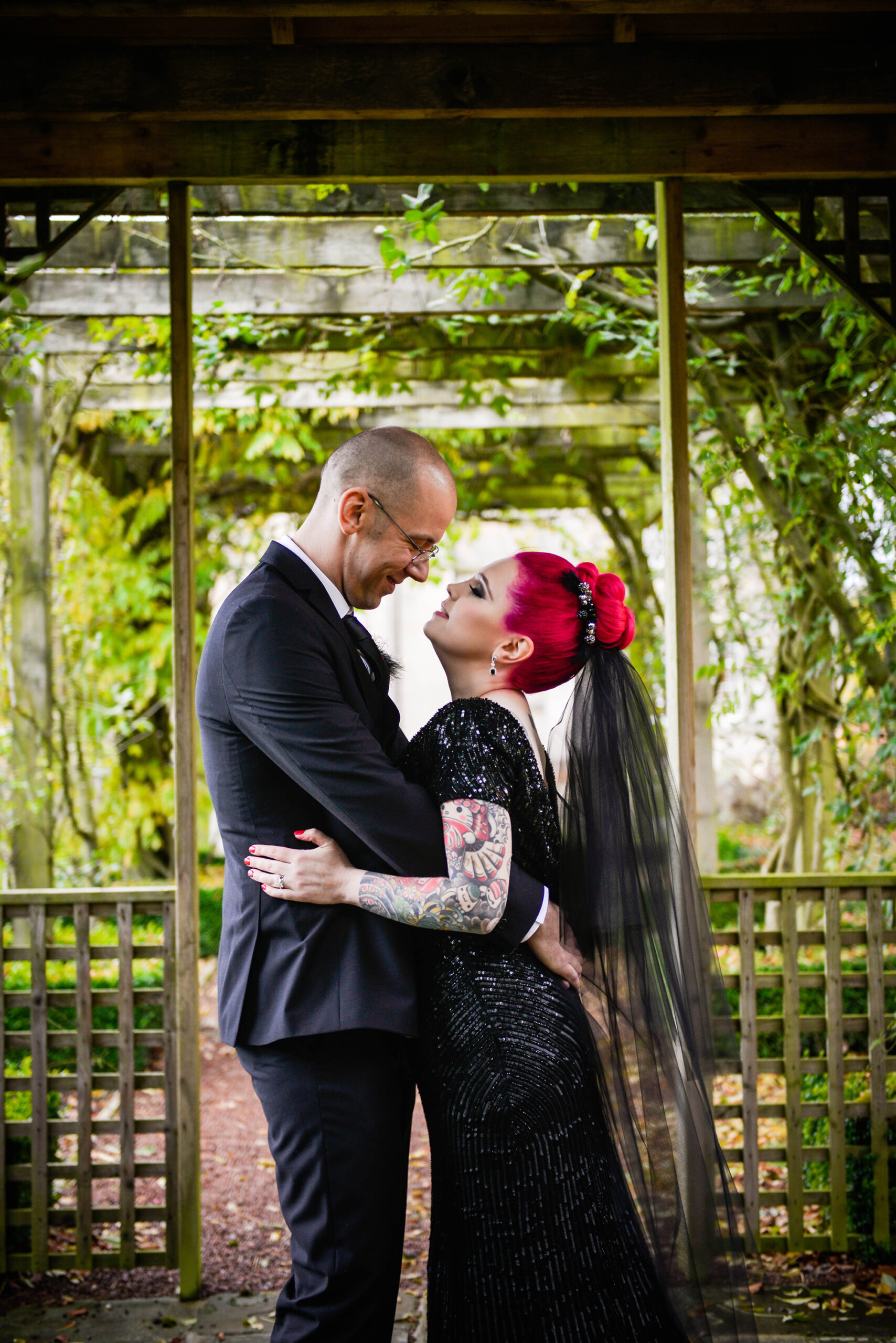 Pippa_Alex_Glamorous-Halloween-Wedding_KW-Fine-Art-Photography_033