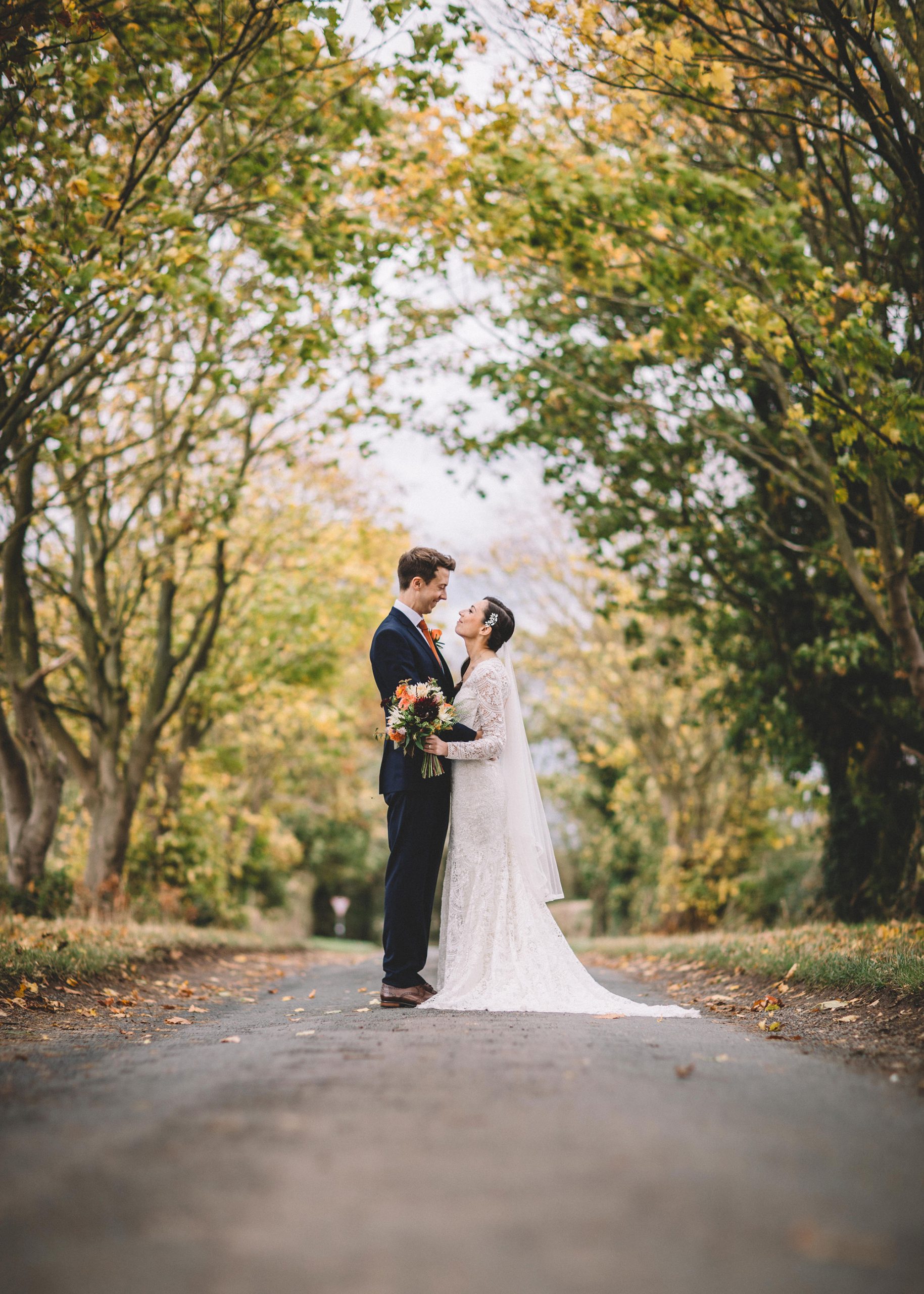 Rachel Andrew Rustic Warm Autumn Wedding Lumiere Photographic 027 scaled