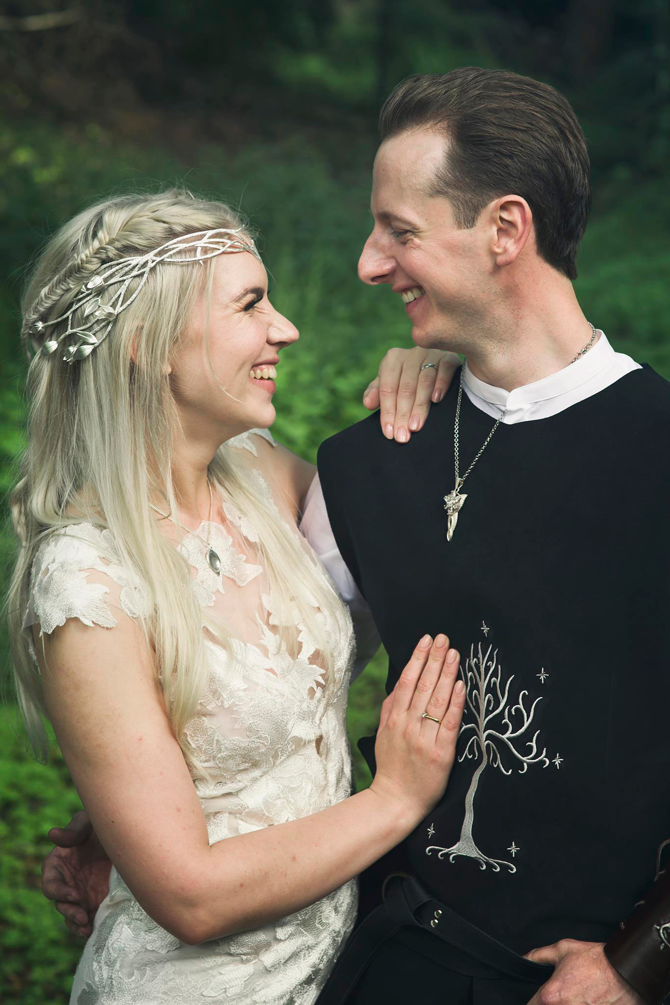 Robyn Oliver Lord of the Rings Tolkien Wedding Alasdair Watson Photography 031