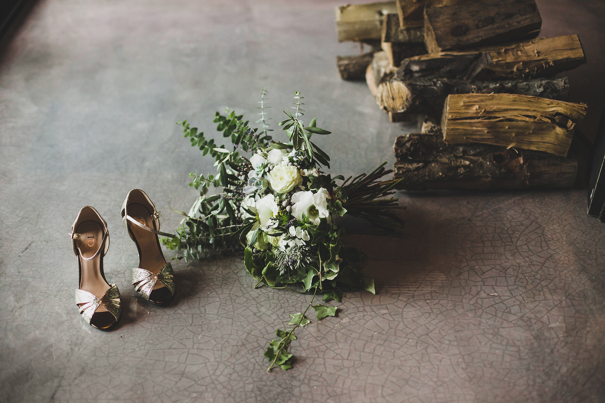 Ruth_Declan_Romantic-Earthy-Destination-Wedding_003