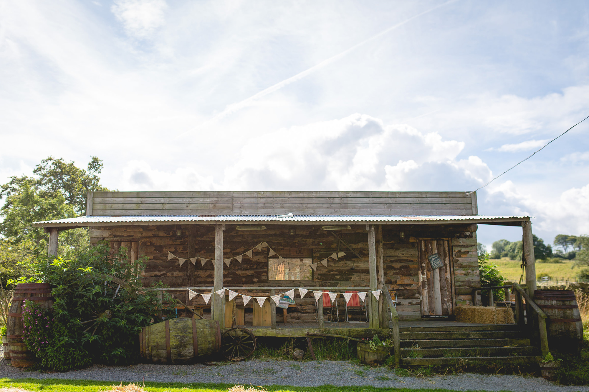 Sally_Andy_Country-Rustic-Wedding_002