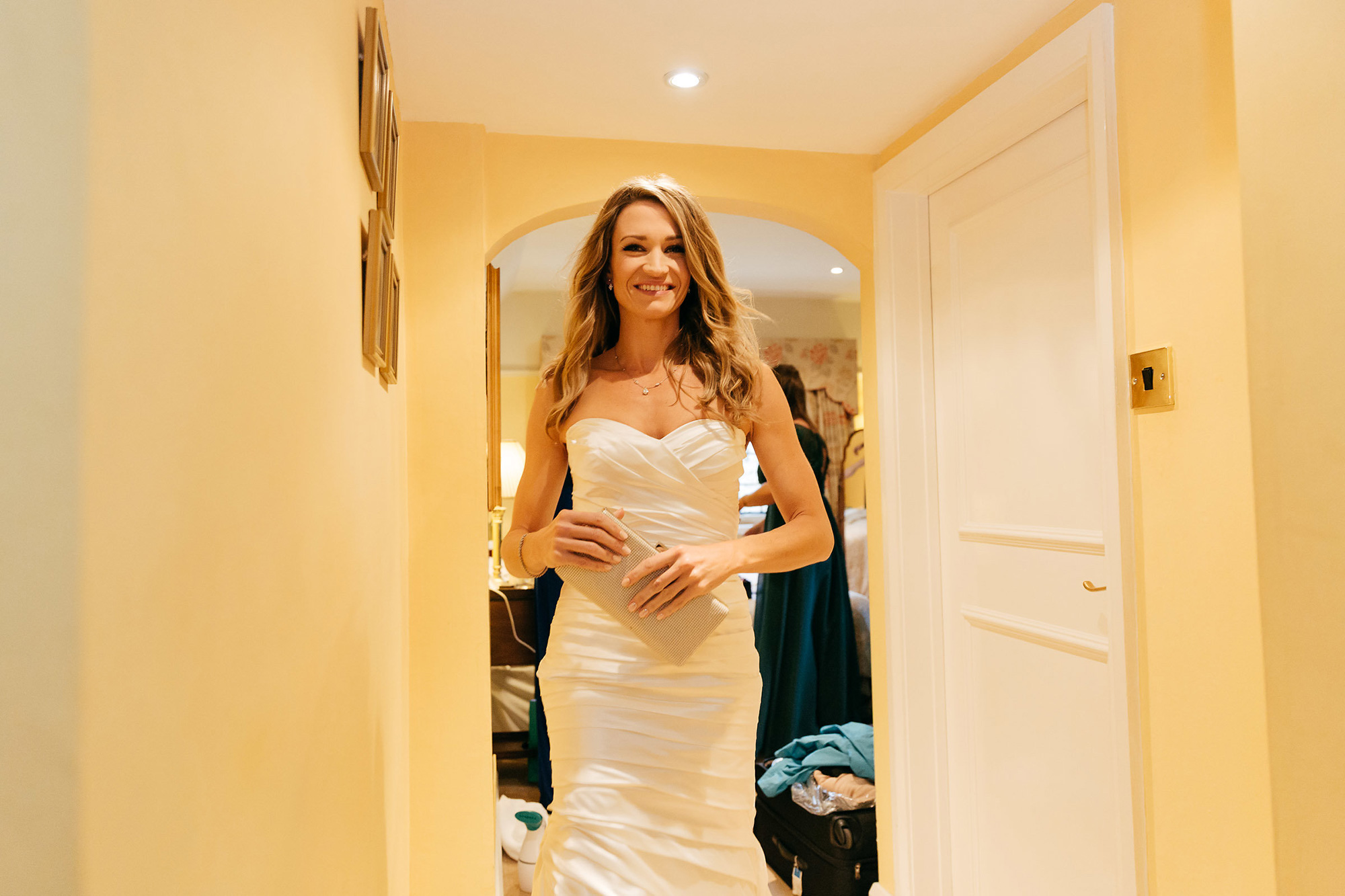 Sarah_Nick_Relaxed-Classic-Wedding_Amber-Marie-Photography_012