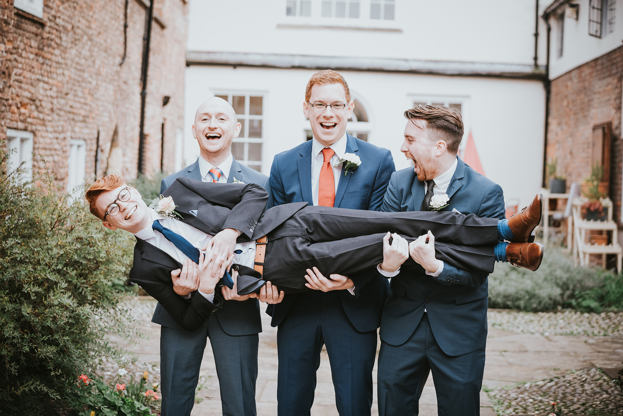 Sophie_Vaughn_English-Vintage-Wedding_Andrew-Mark-Wade-Photography_037