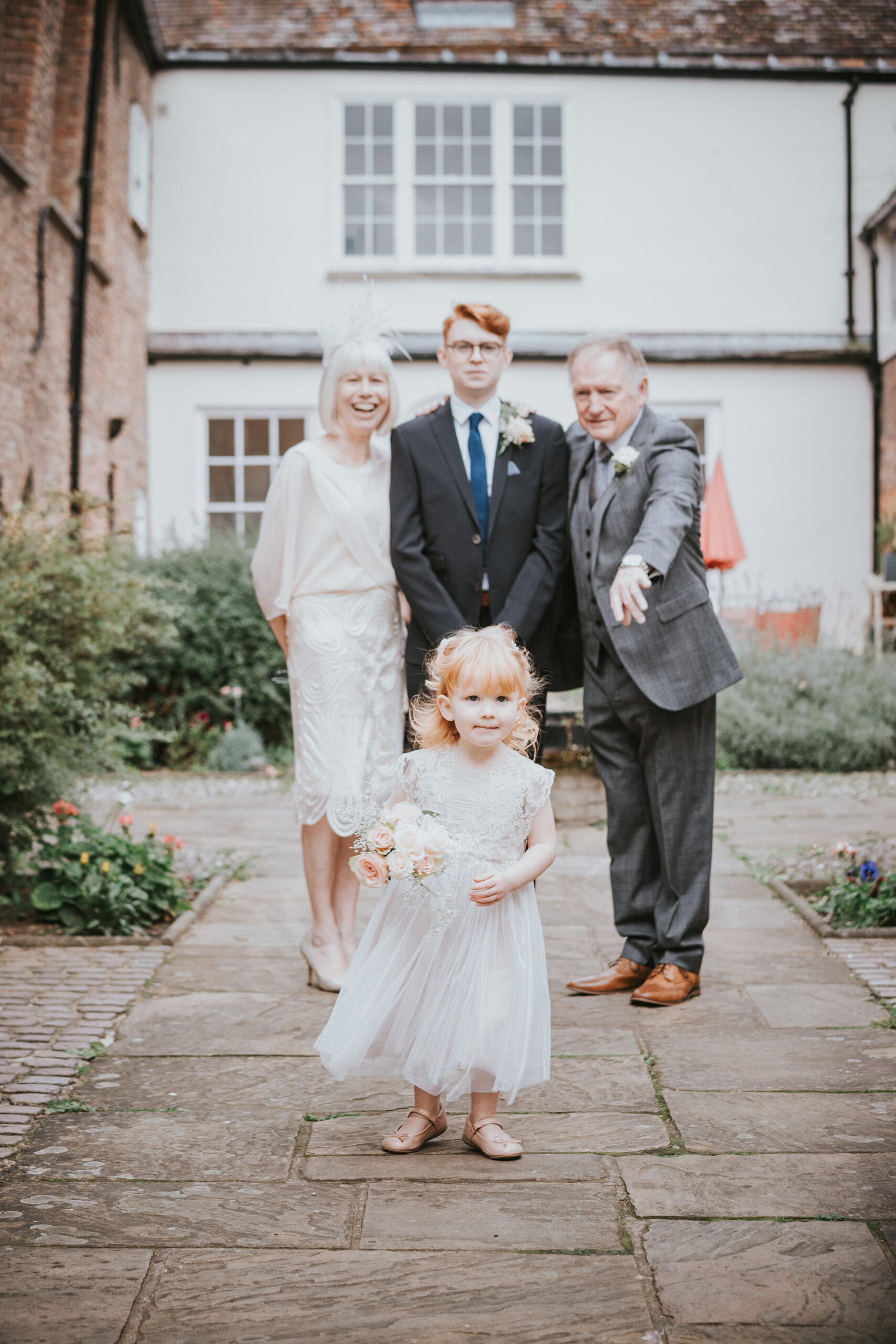 Sophie_Vaughn_English-Vintage-Wedding_Andrew-Mark-Wade-Photography_SBS_024