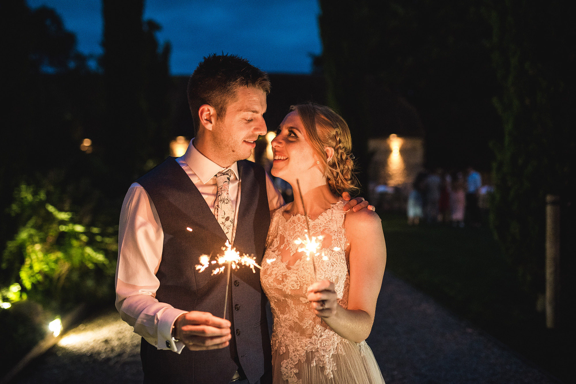 Vicki Tom Relaxed Rustic Wedding Kevin Fern Photography 051