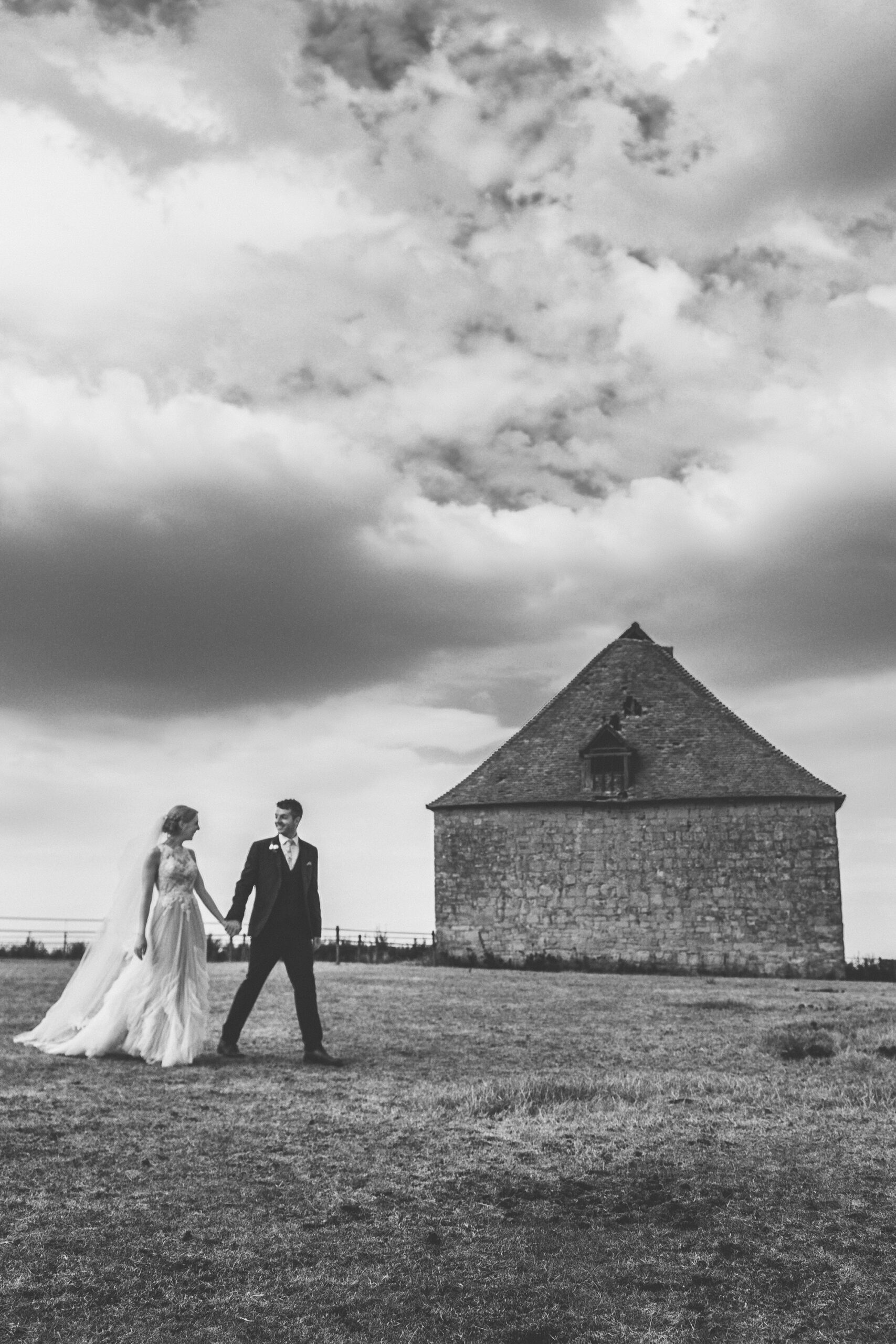 Vicki Tom Relaxed Rustic Wedding Kevin Fern Photography SBS 023 scaled