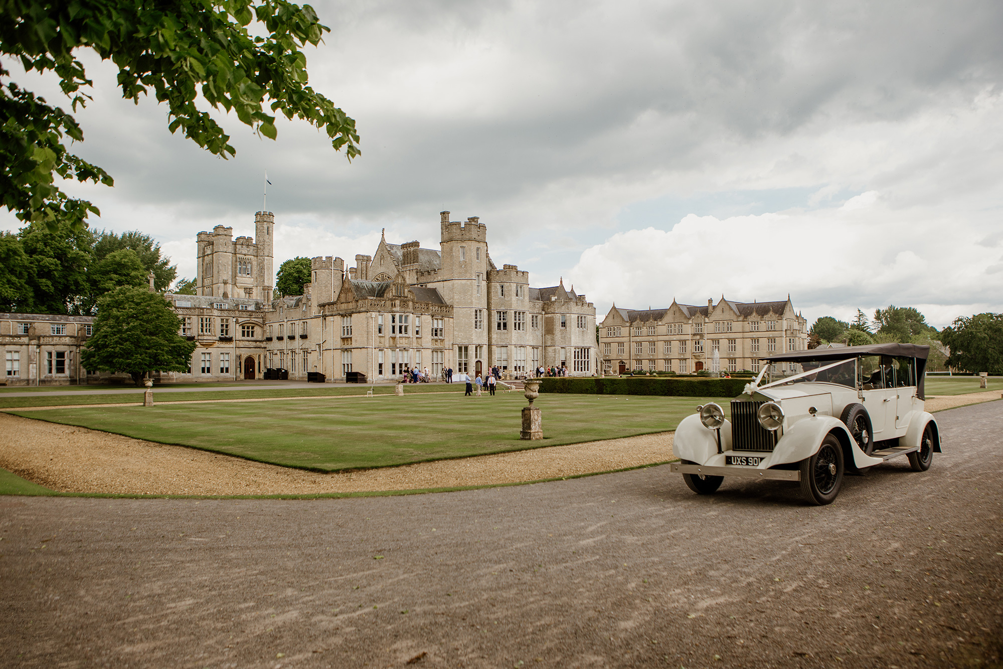 Zoe Tom Classic Timeless Wedding Liza Edgington Photography 025