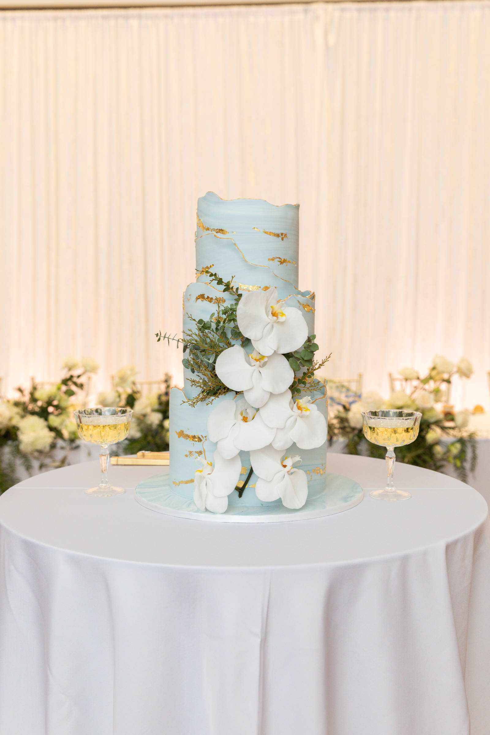 Heritage style at Rebekah and Matthew at their State Library Victoria wedding. Photos by Dan Soderstrom.