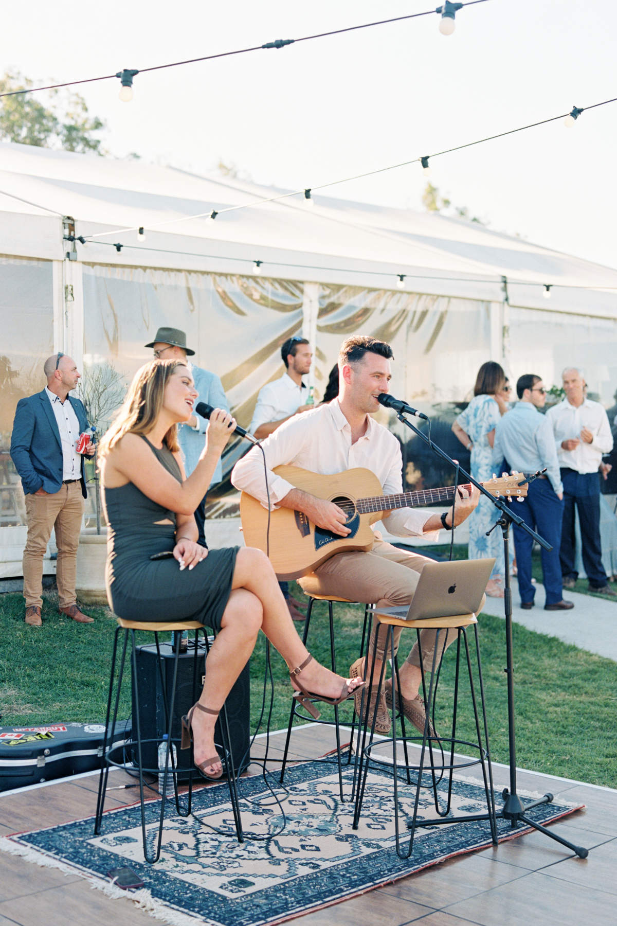 Plunket Villa Tamborine wedding in Queensland for Jess and James. Photographed by Lauren Olivia.