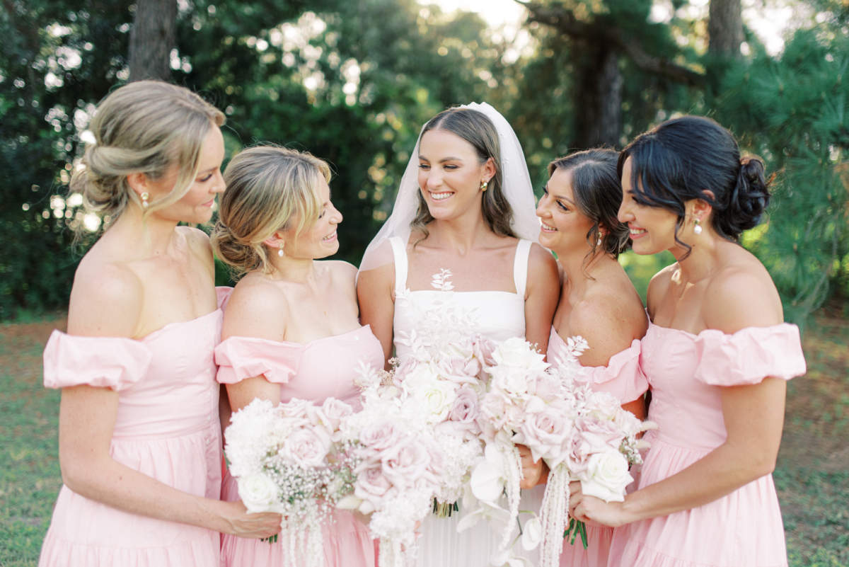 Plunket Villa Tamborine wedding in Queensland for Jess and James. Photographed by Lauren Olivia.