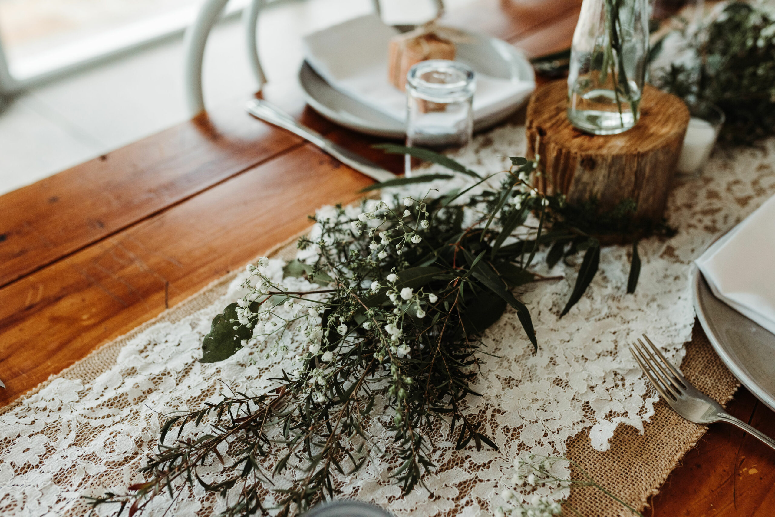 Expert wedding styling tips based on your wedding theme