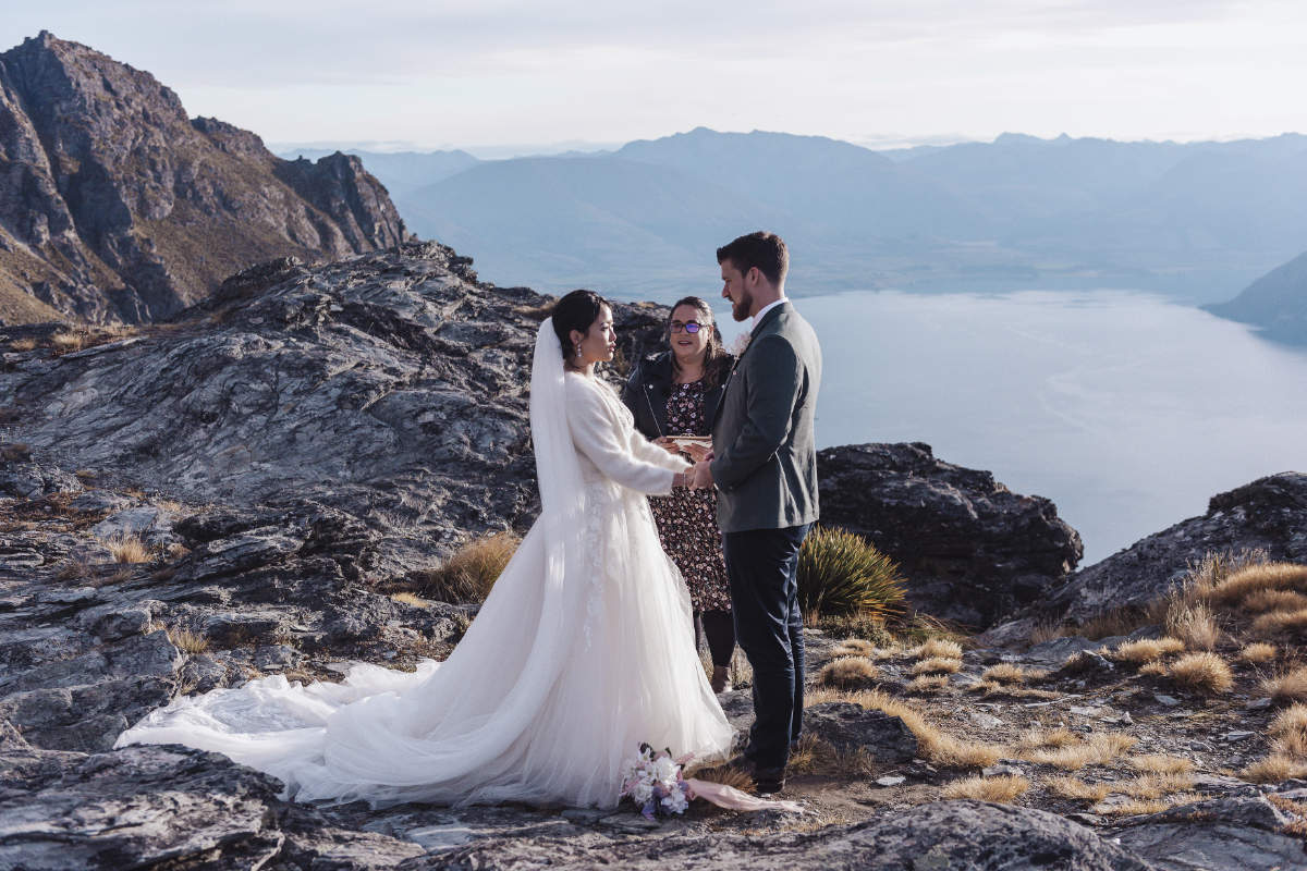 Crystal and Brian's Cecil's Peak Elopement captured by Fallon Photography