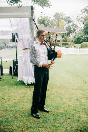 The Middle Ridge Golf Course wedding for Fiona and Ben. Photographed by Anna Tomlinson