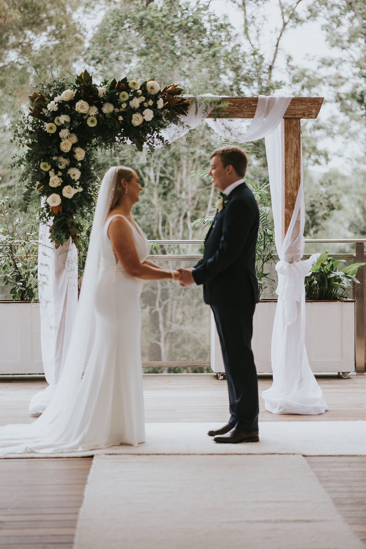 Walkabout Creek wedding for Caitlyn and Thomas photographed by Meadow Lane Visuals