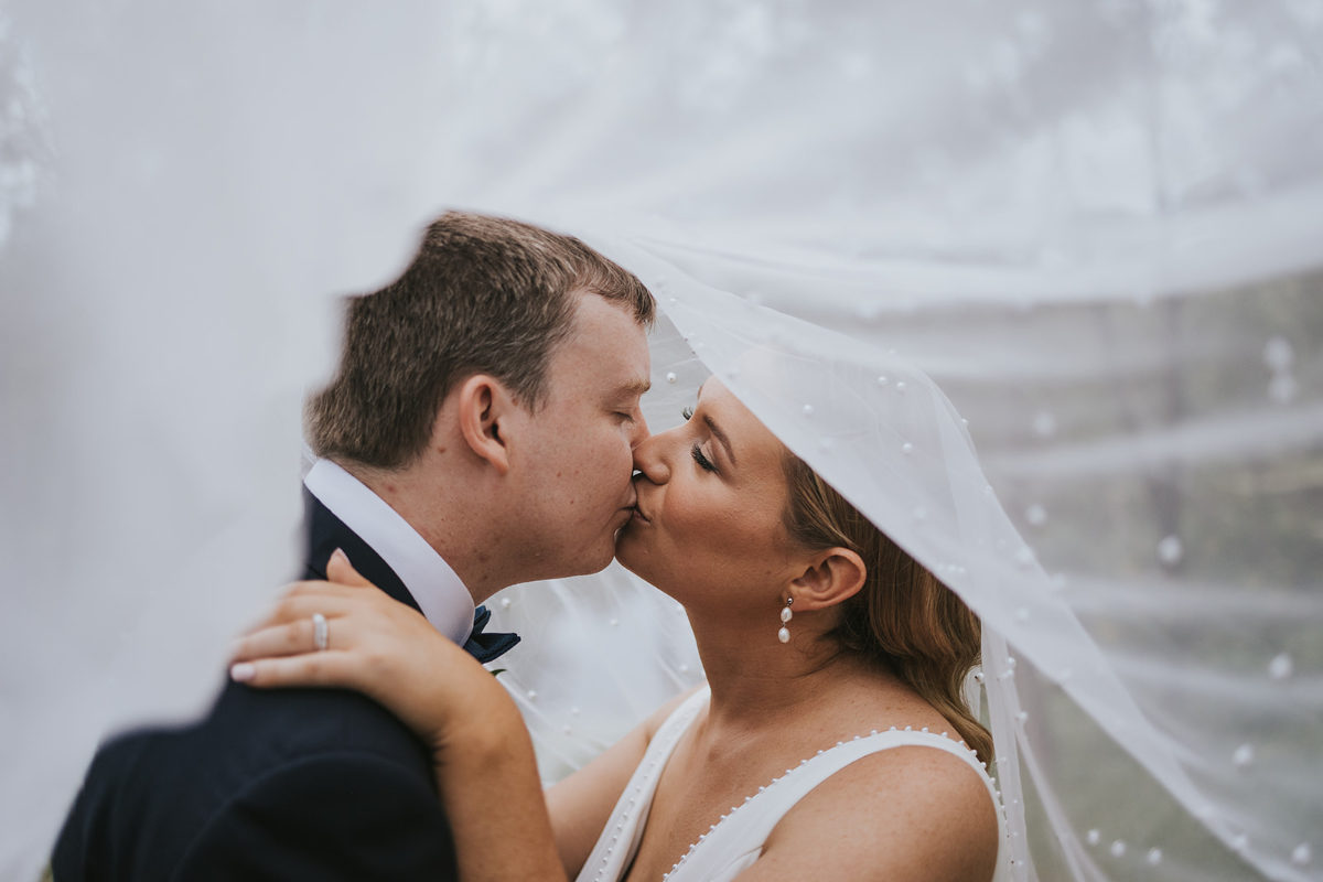 Walkabout Creek wedding for Caitlyn and Thomas photographed by Meadow Lane Visuals