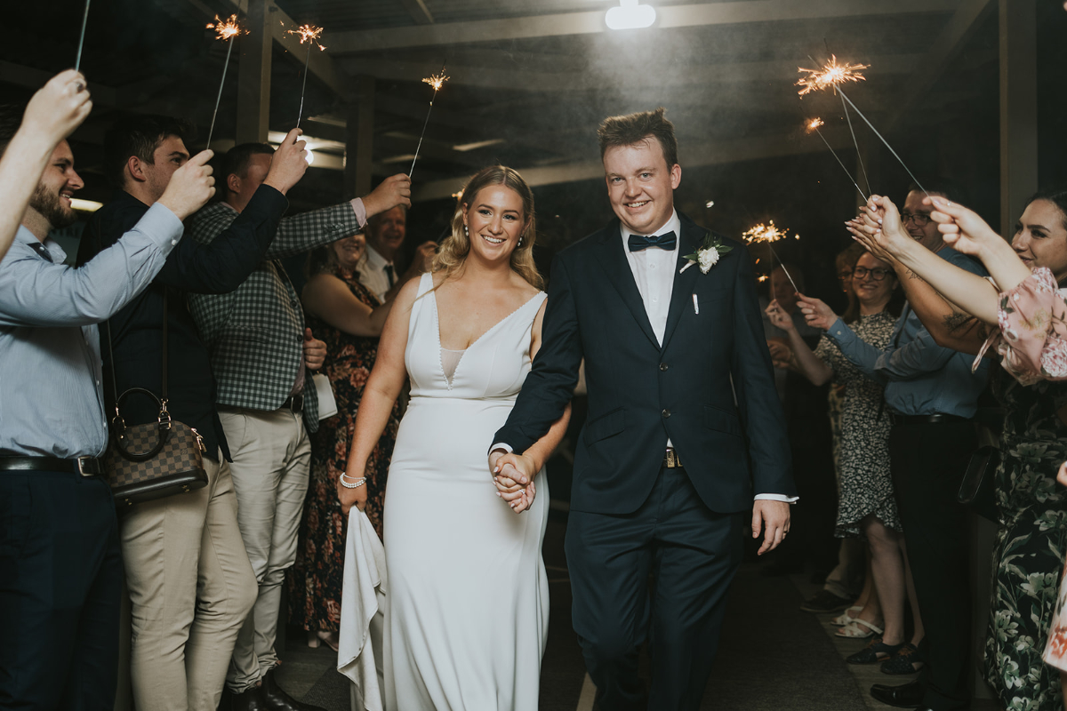 Walkabout Creek wedding for Caitlyn and Thomas photographed by Meadow Lane Visuals